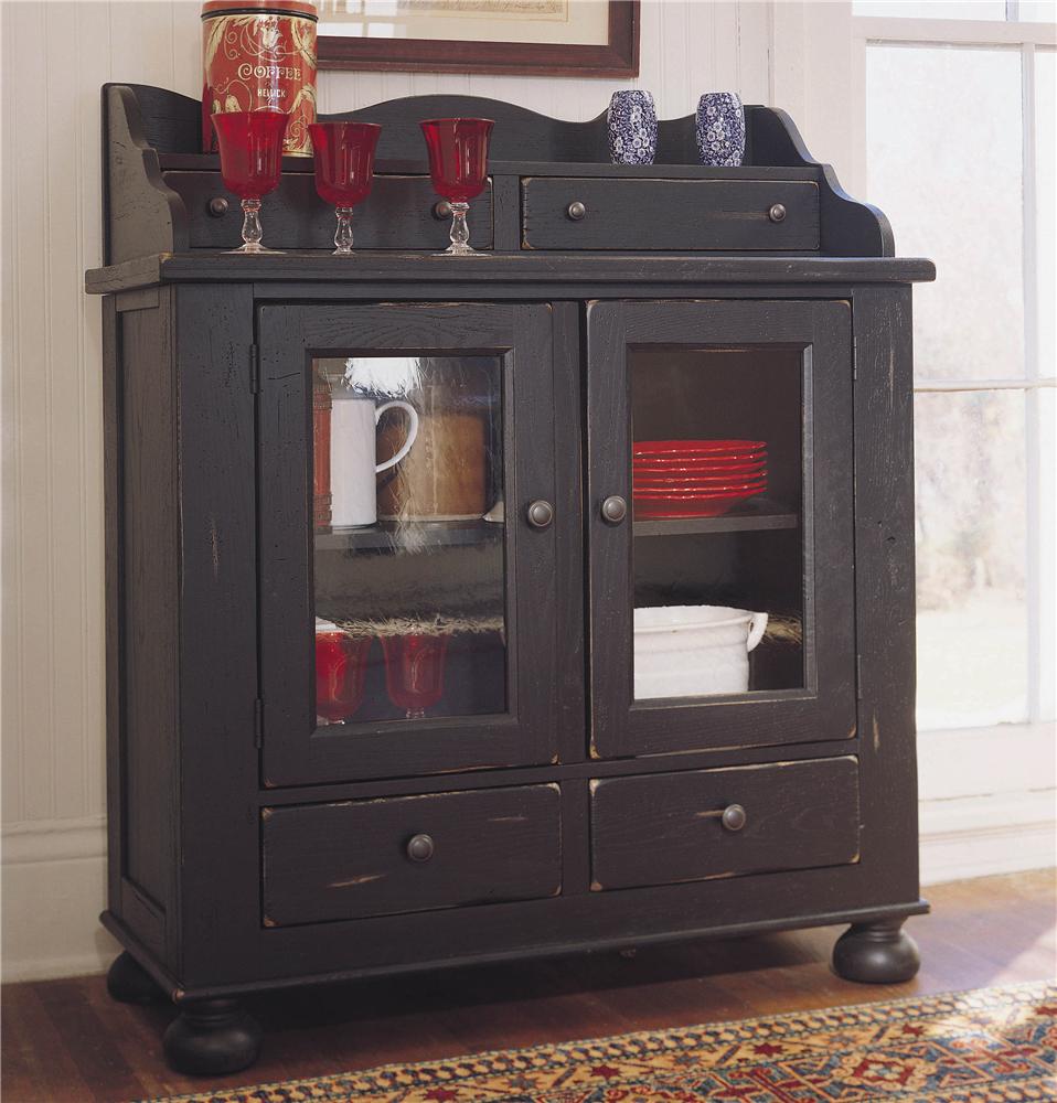 Broyhill Furniture Attic Heirlooms 539760 Dining Chest Baer's