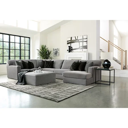 Contemporary Sectional with Right-Facing Chaise