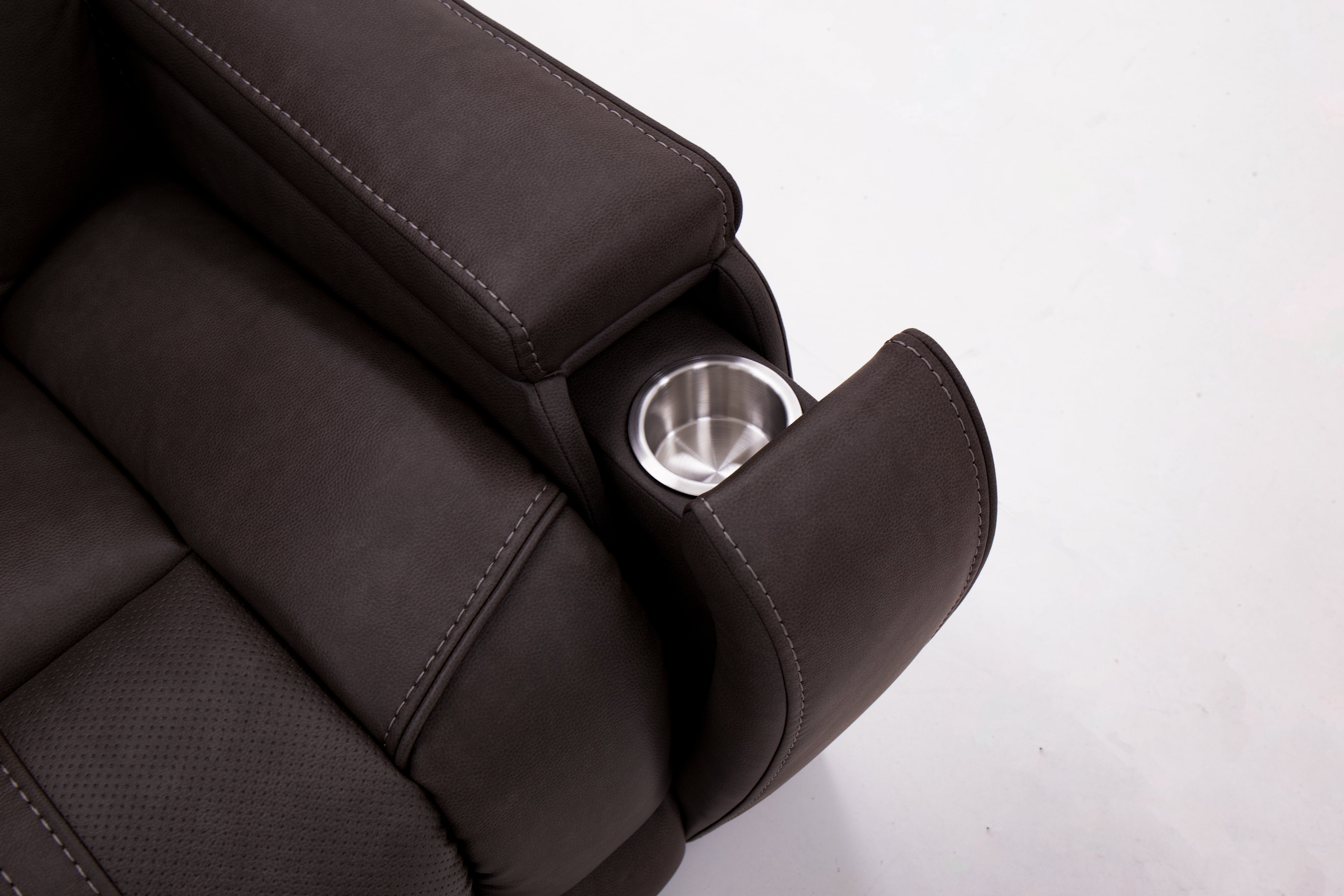 VFM Signature Pinnacle Seven Piece Reclining Sectional