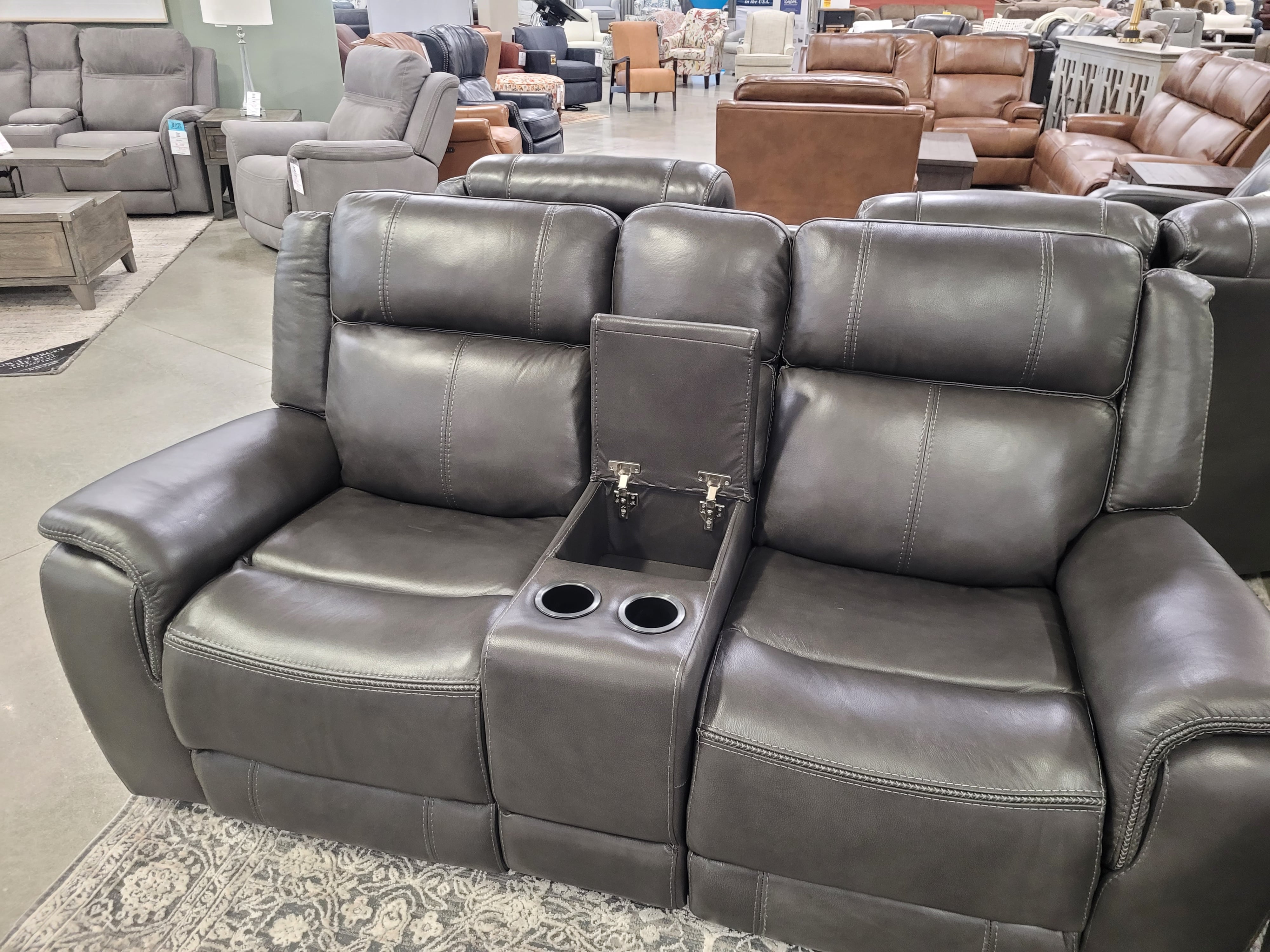 VFM Signature Emory P103731 Three Piece Living Room Group Virginia