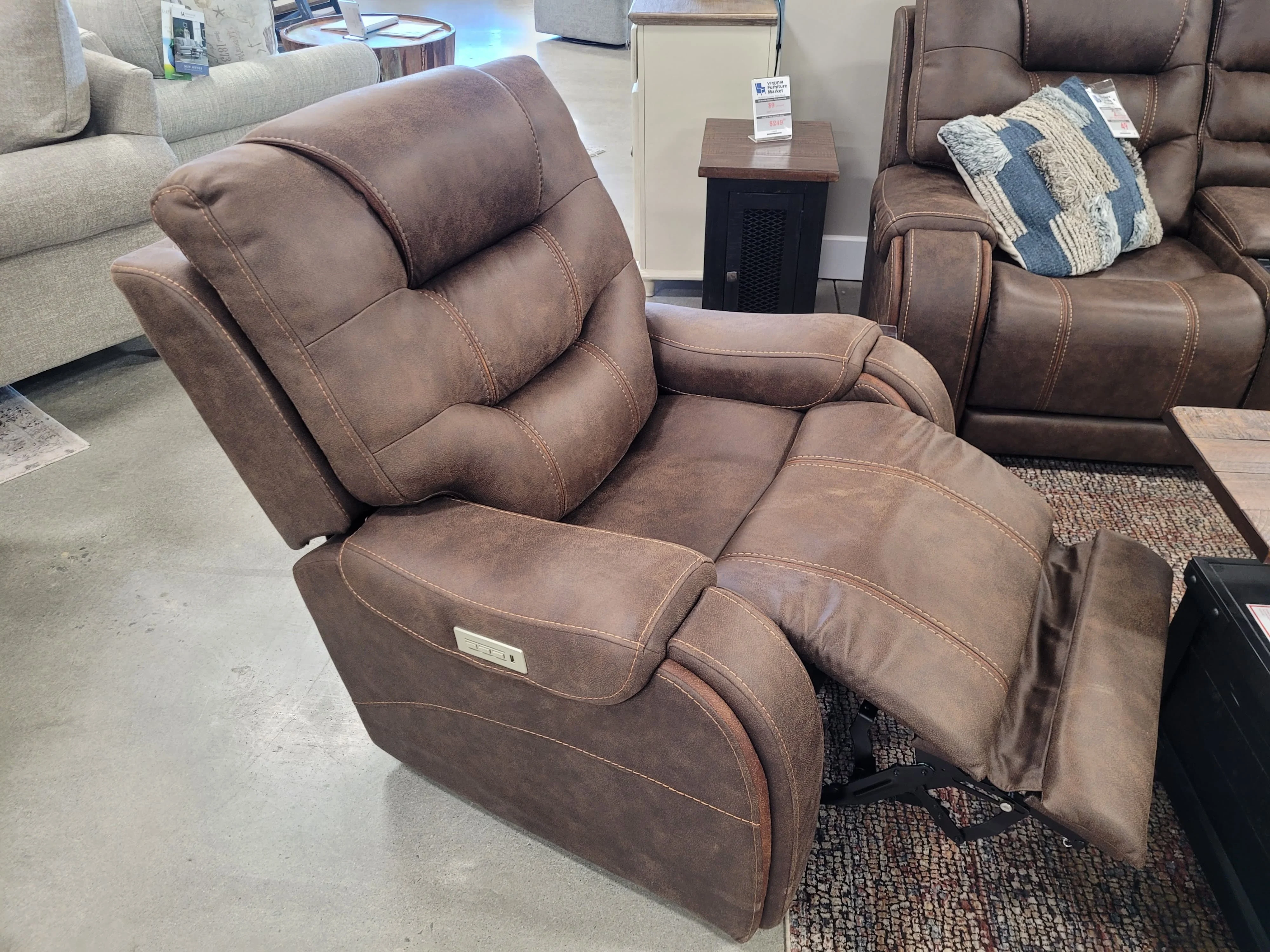 VFM Signature Brentwood 140080 Power Recliner Virginia Furniture