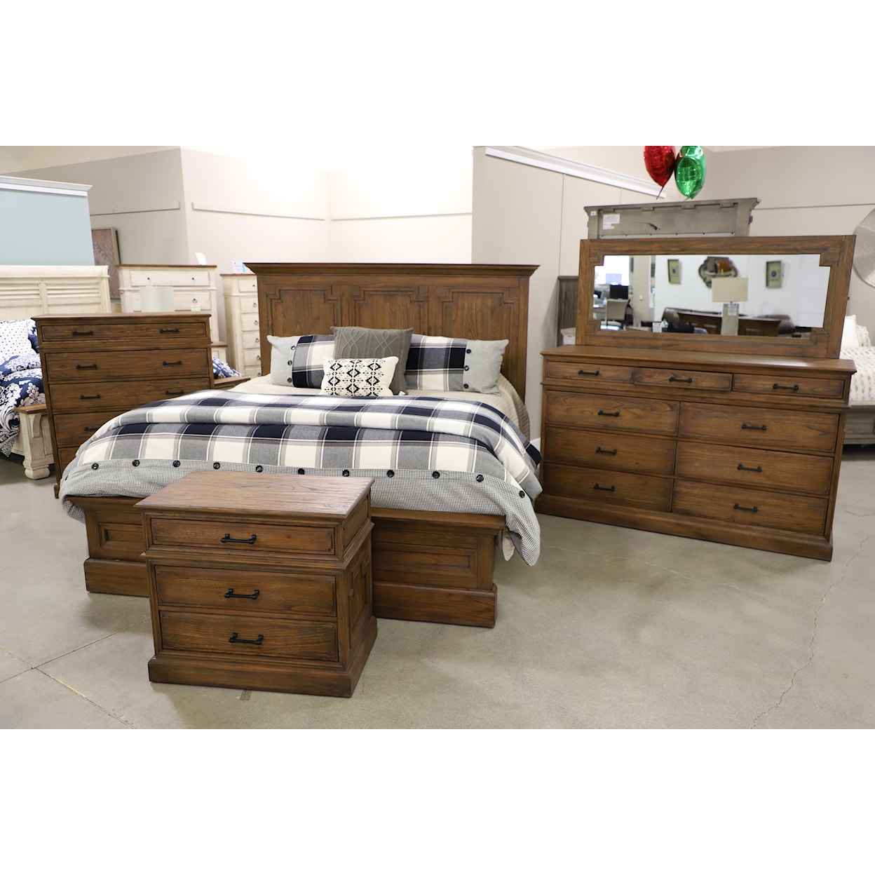 Virginia Furniture Market Solid Wood Heritage Five Piece Queen Bedroom Set