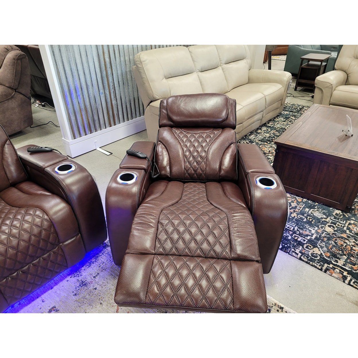 Sarah Randolph Designs K2140 Zero Gravity Recliner