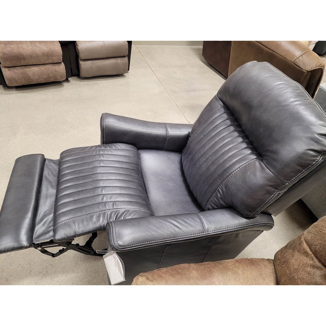 VFM Signature Patina Power Swivel Recliner