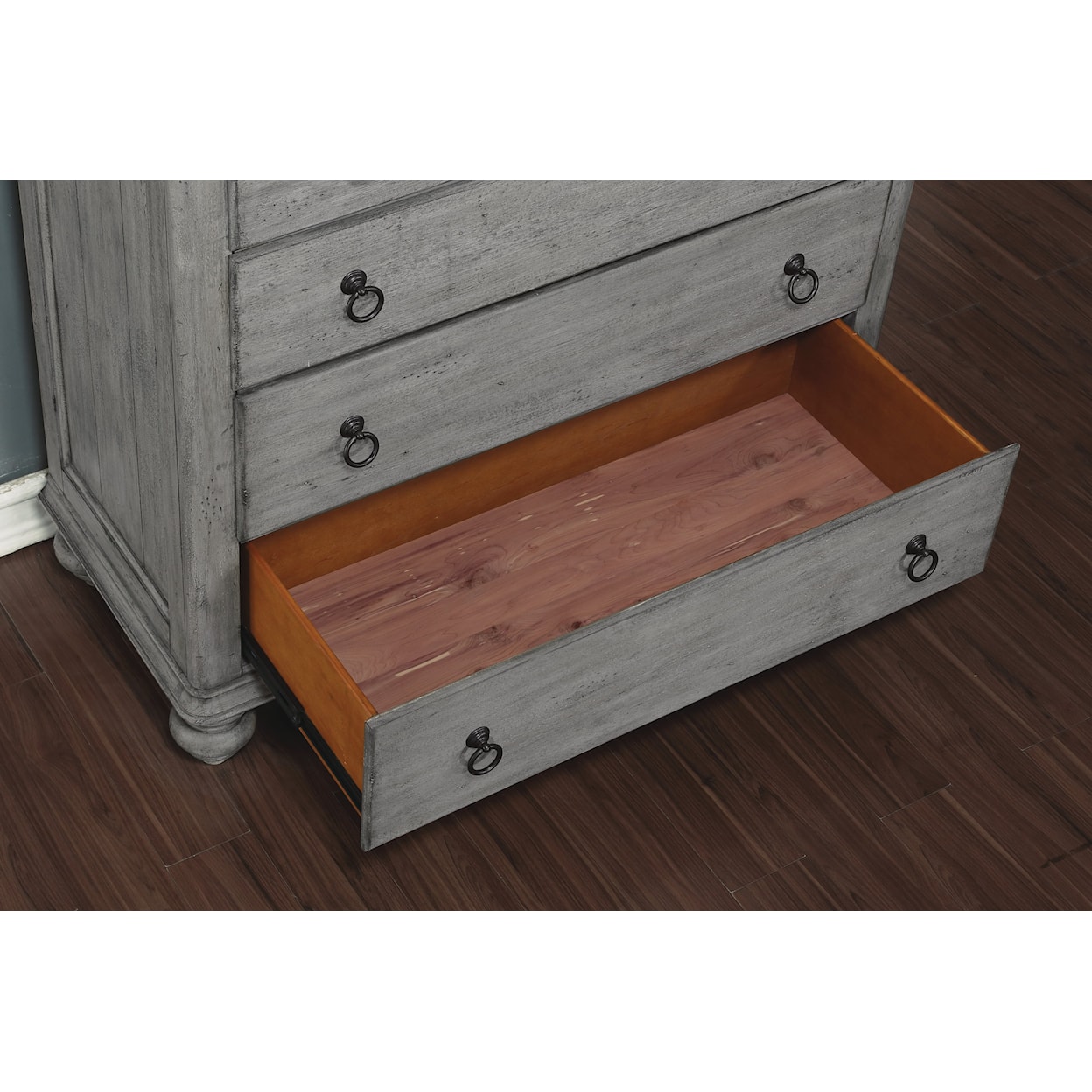 Wynwood, A Flexsteel Company Plymouth Chest of Drawers