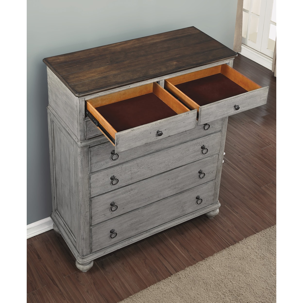 Wynwood, A Flexsteel Company Plymouth Chest of Drawers