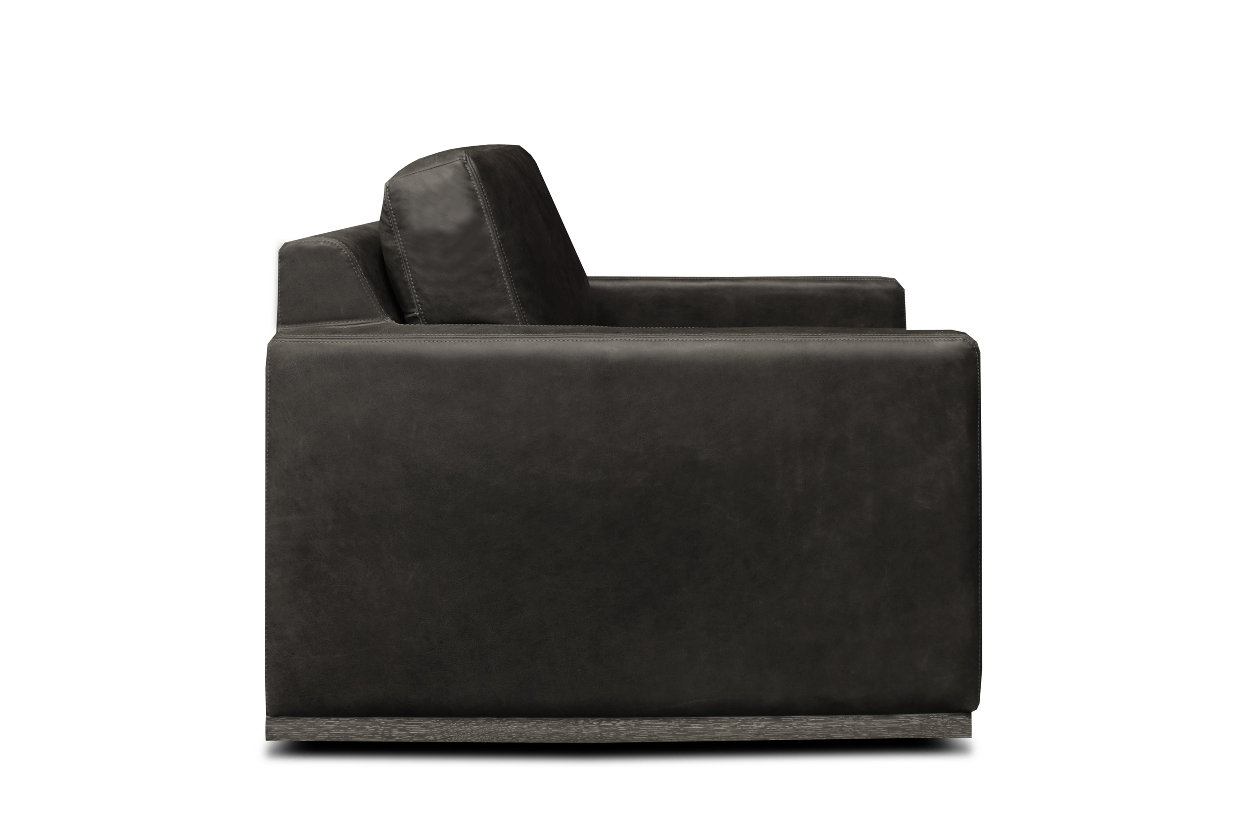 Leather Swvl Armchair w/Distressed Wood Base