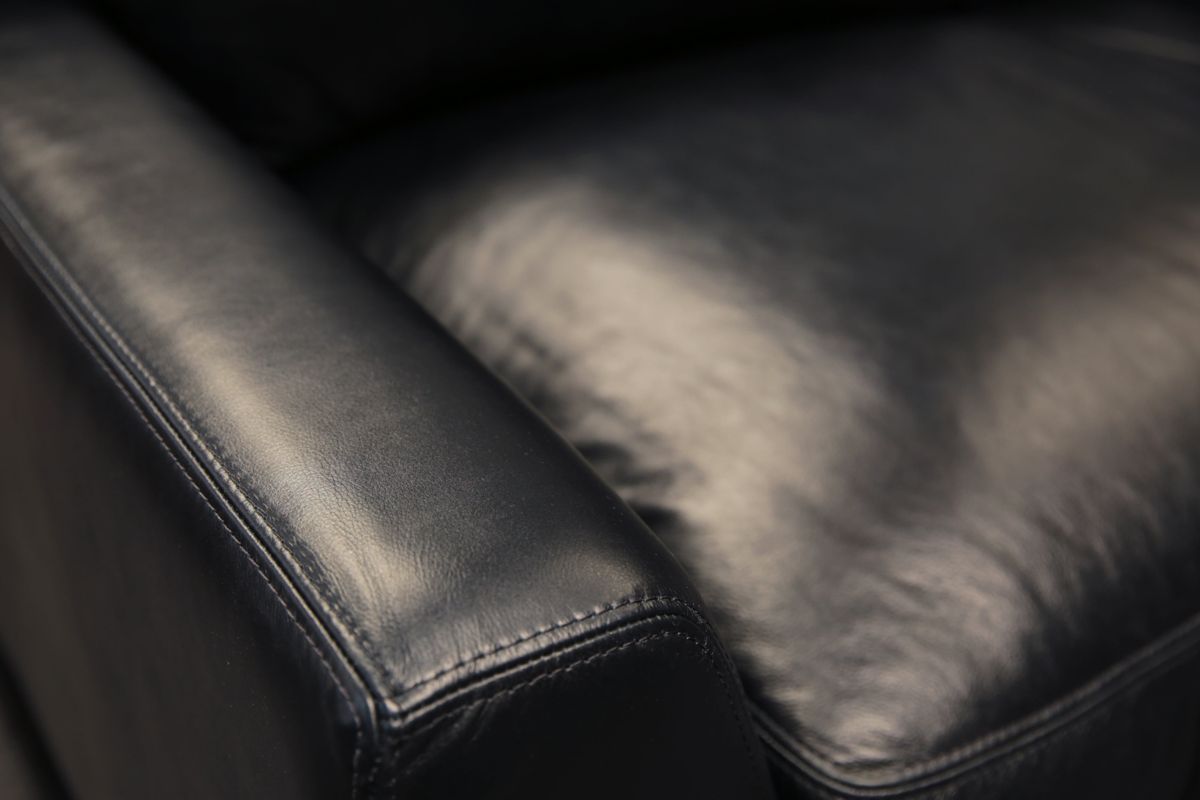 2-pc. Leather Sectional Sofa w/RAF Chaise