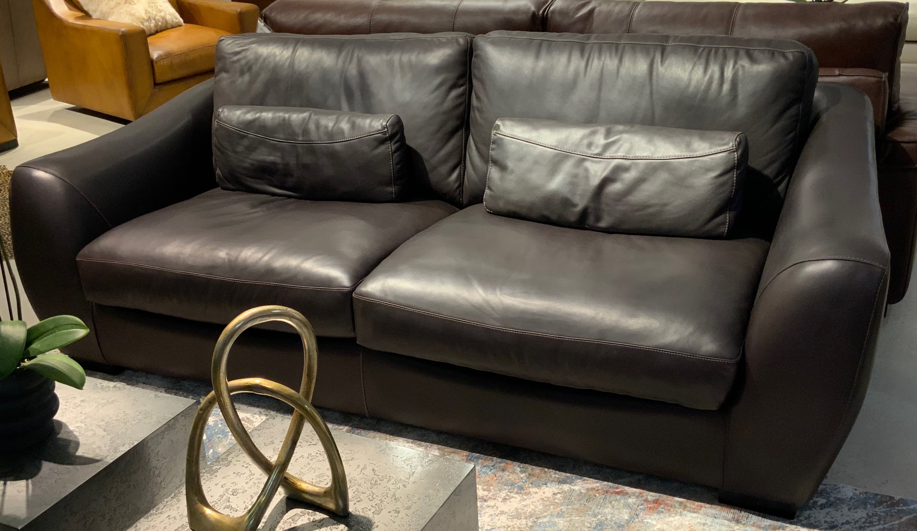All-Leather Sofa w/Scoop Track Arms
