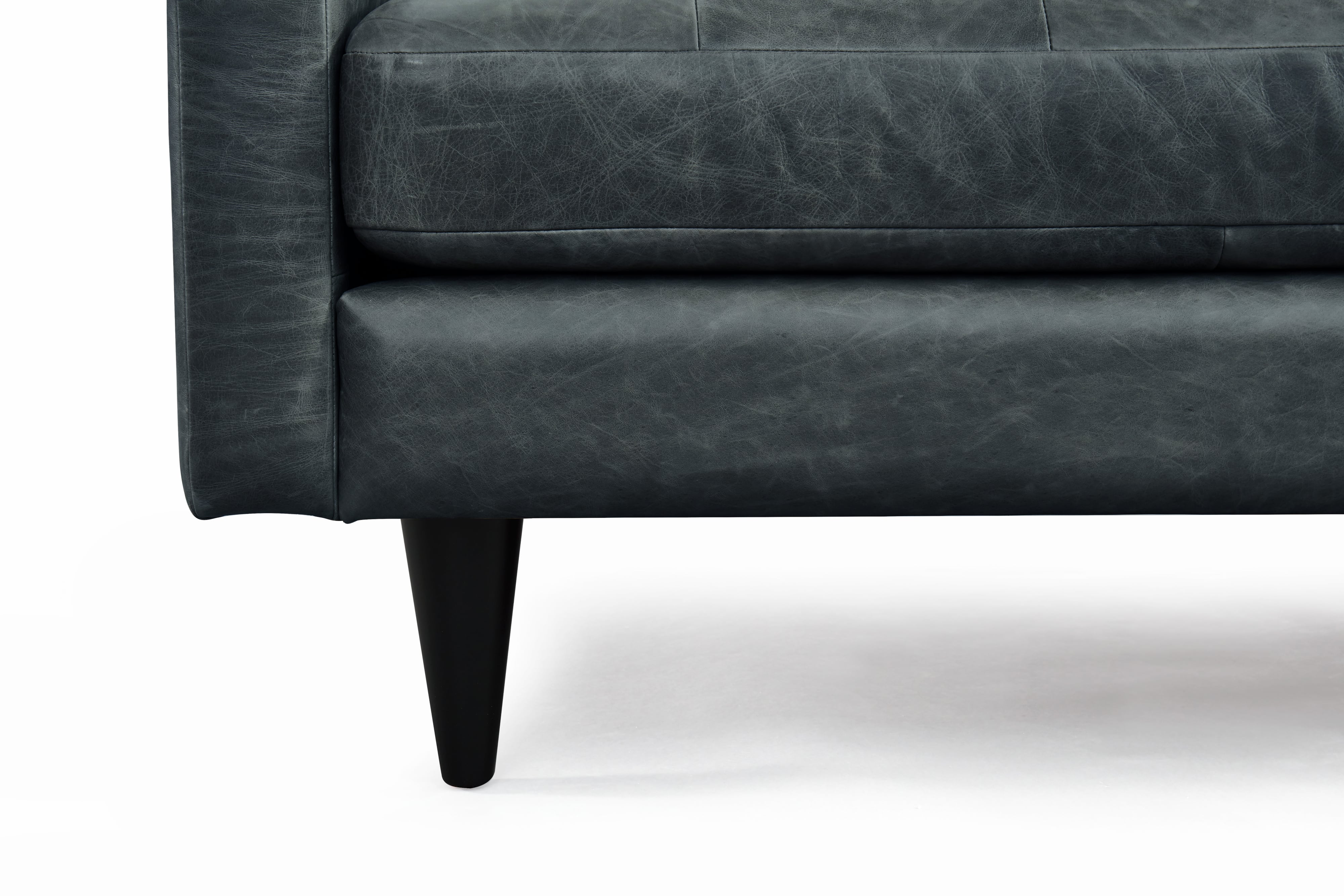 GTR Leather Kent Leather Ottoman w/Button Tufting