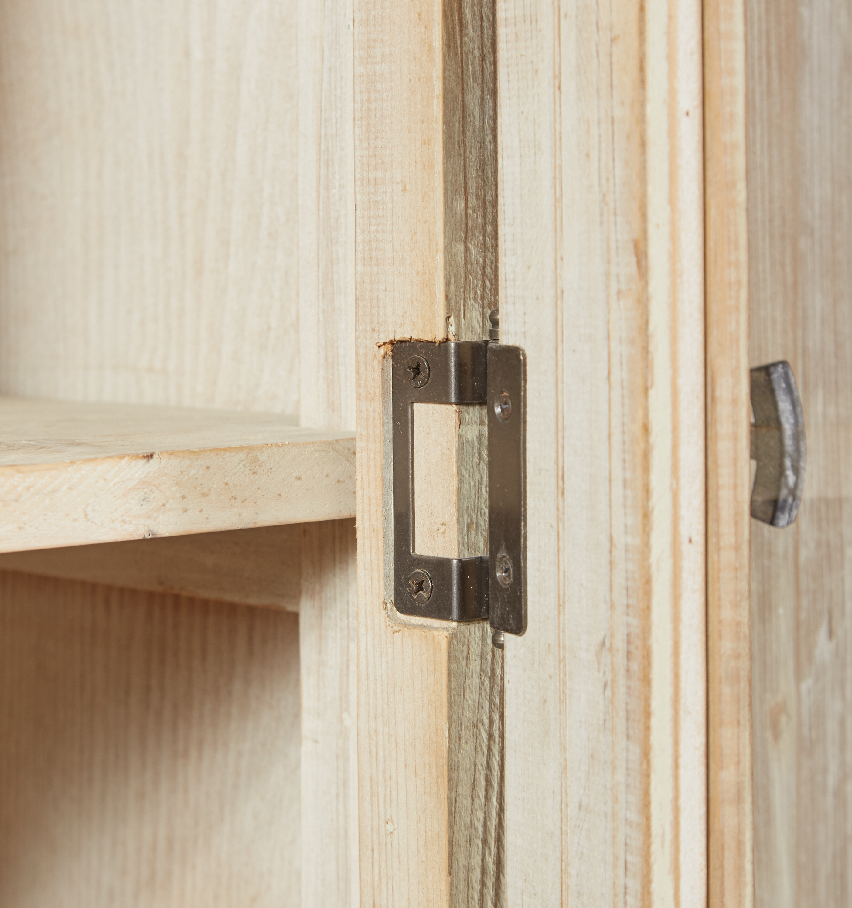 Furniture Classics Furniture Classics Wainscott Display Cabinet