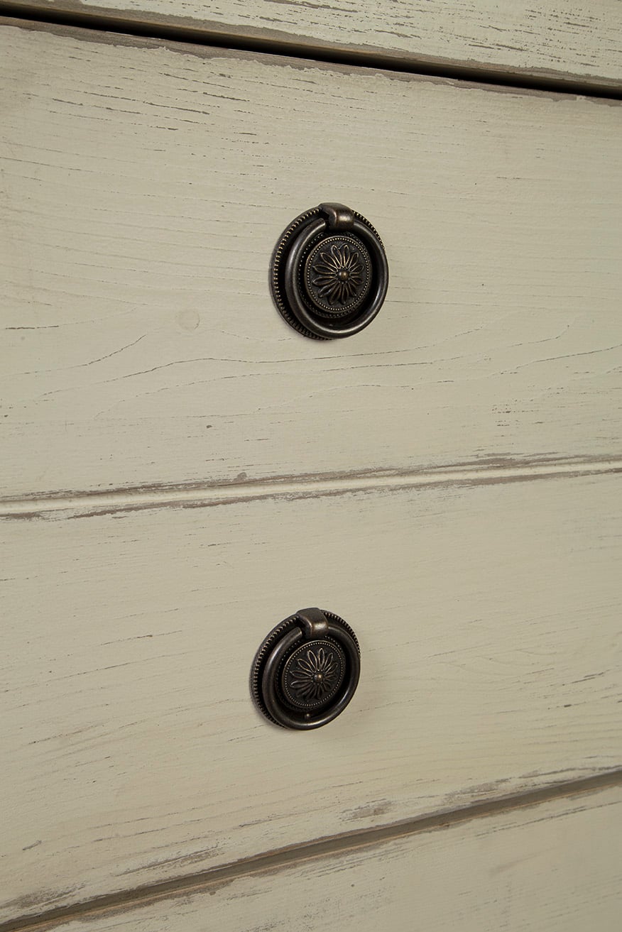 Furniture Classics Furniture Classics Brookside Chest