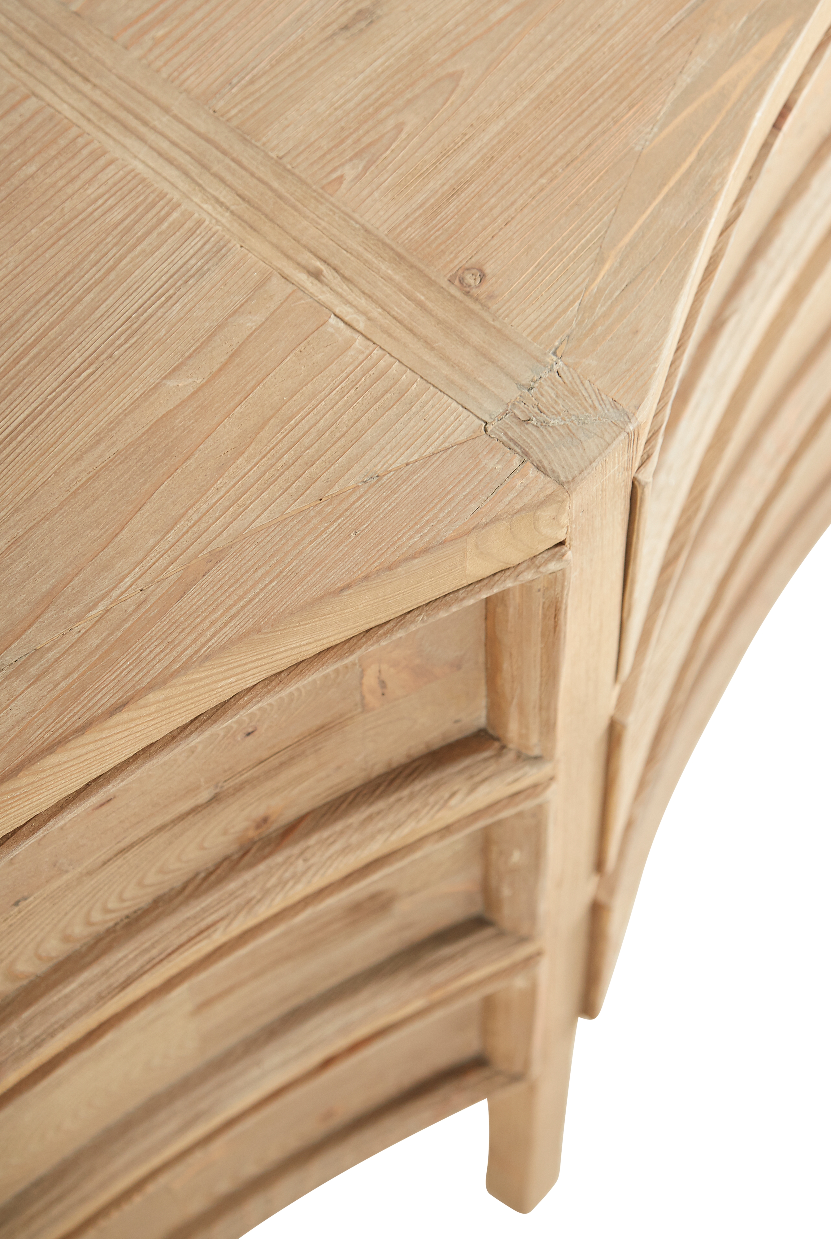 Furniture Classics Furniture Classics Styx Double Crescent Chest