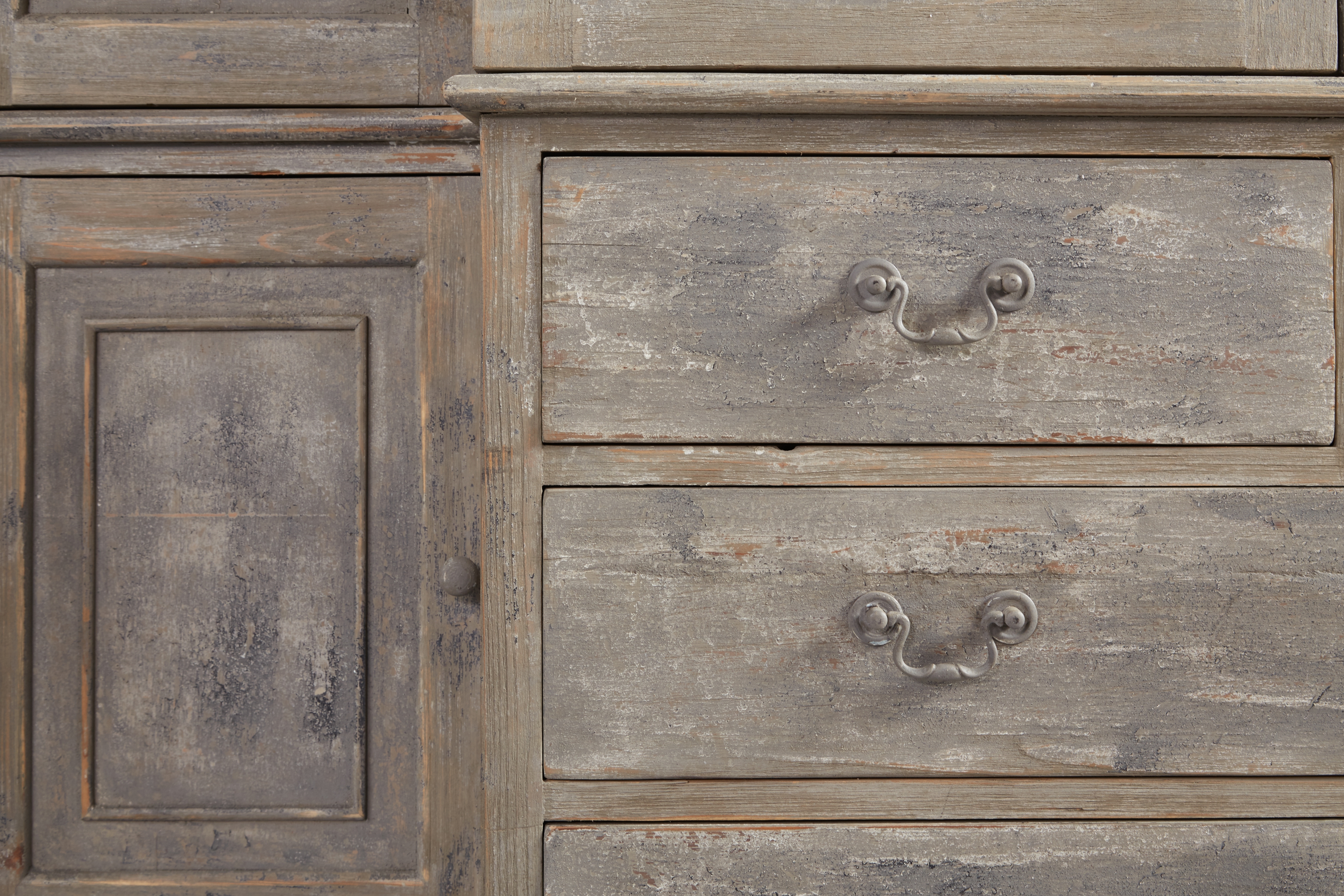 Furniture Classics Furniture Classics Churchill Cabinet