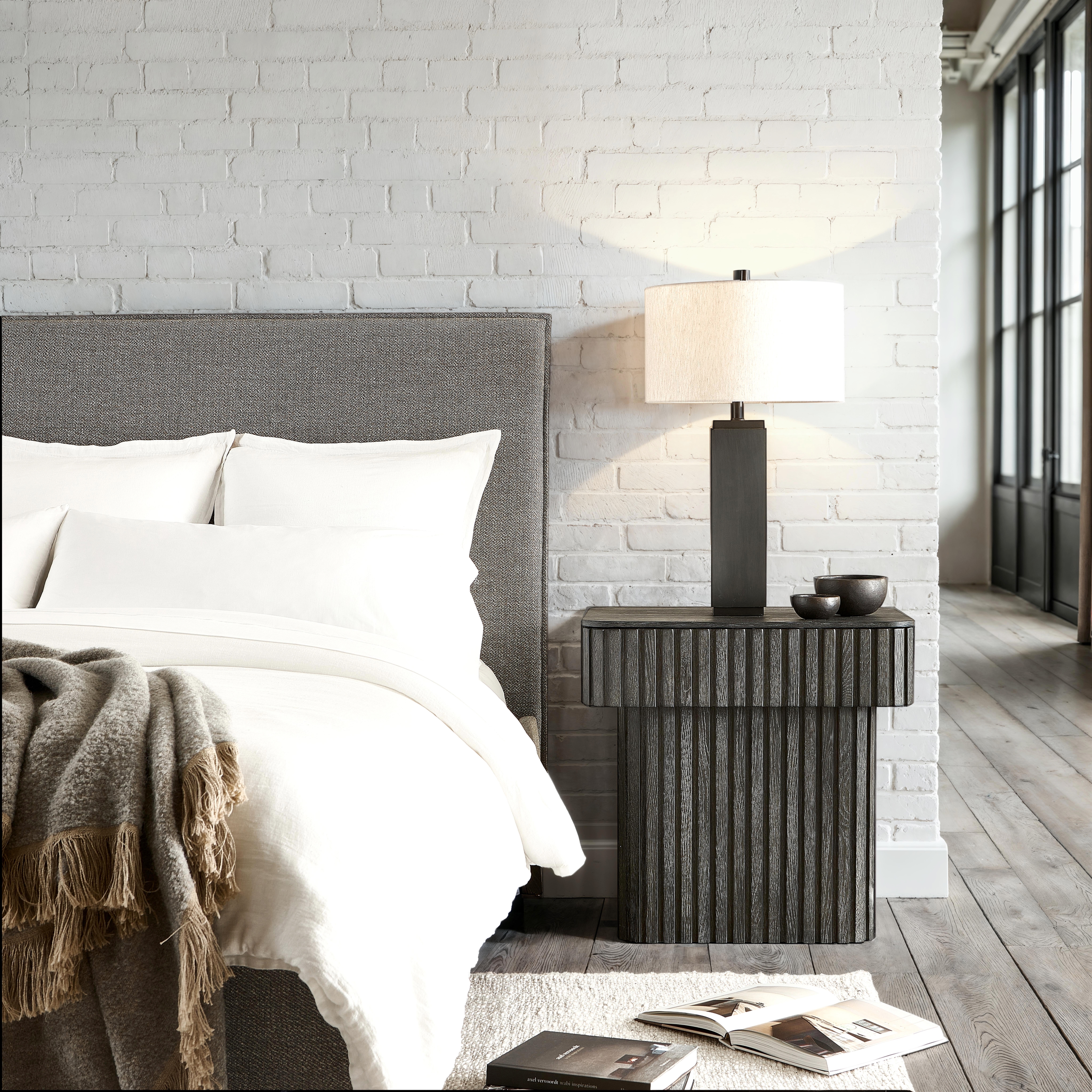 Bernhardt Menton Menton King Panel Bed