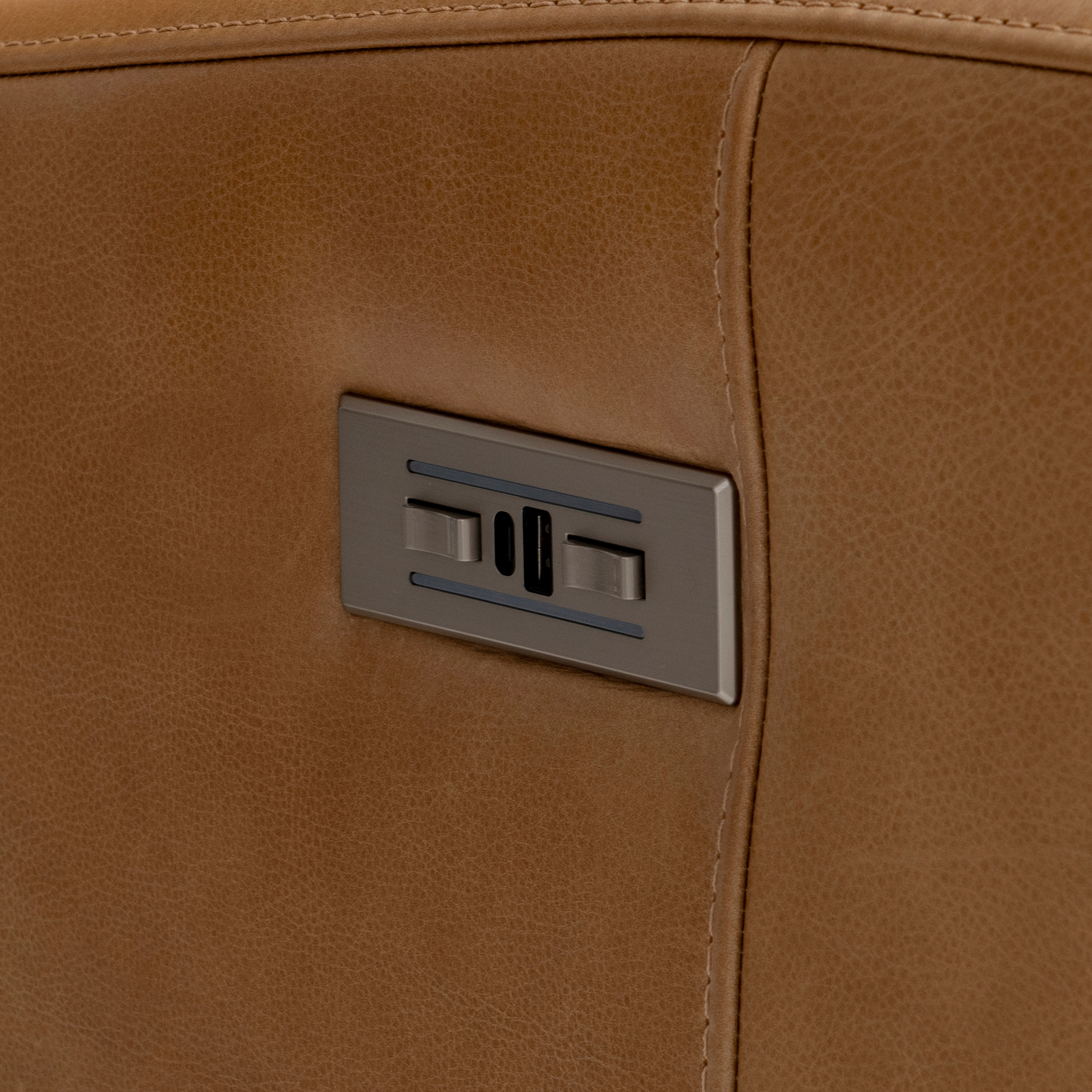 Bernhardt Bernhardt Dillon Leather Recliner