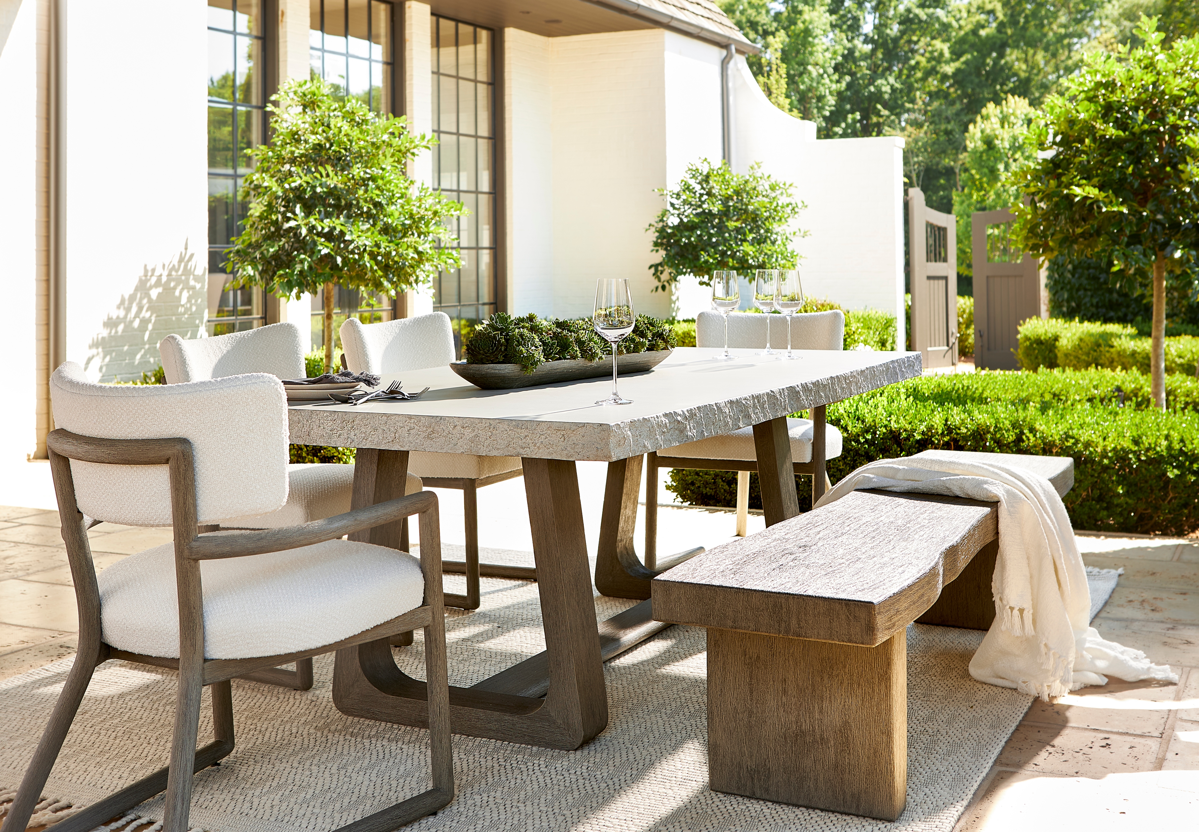 Bernhardt Bernhardt Exteriors Trouville Outdoor Dining Table