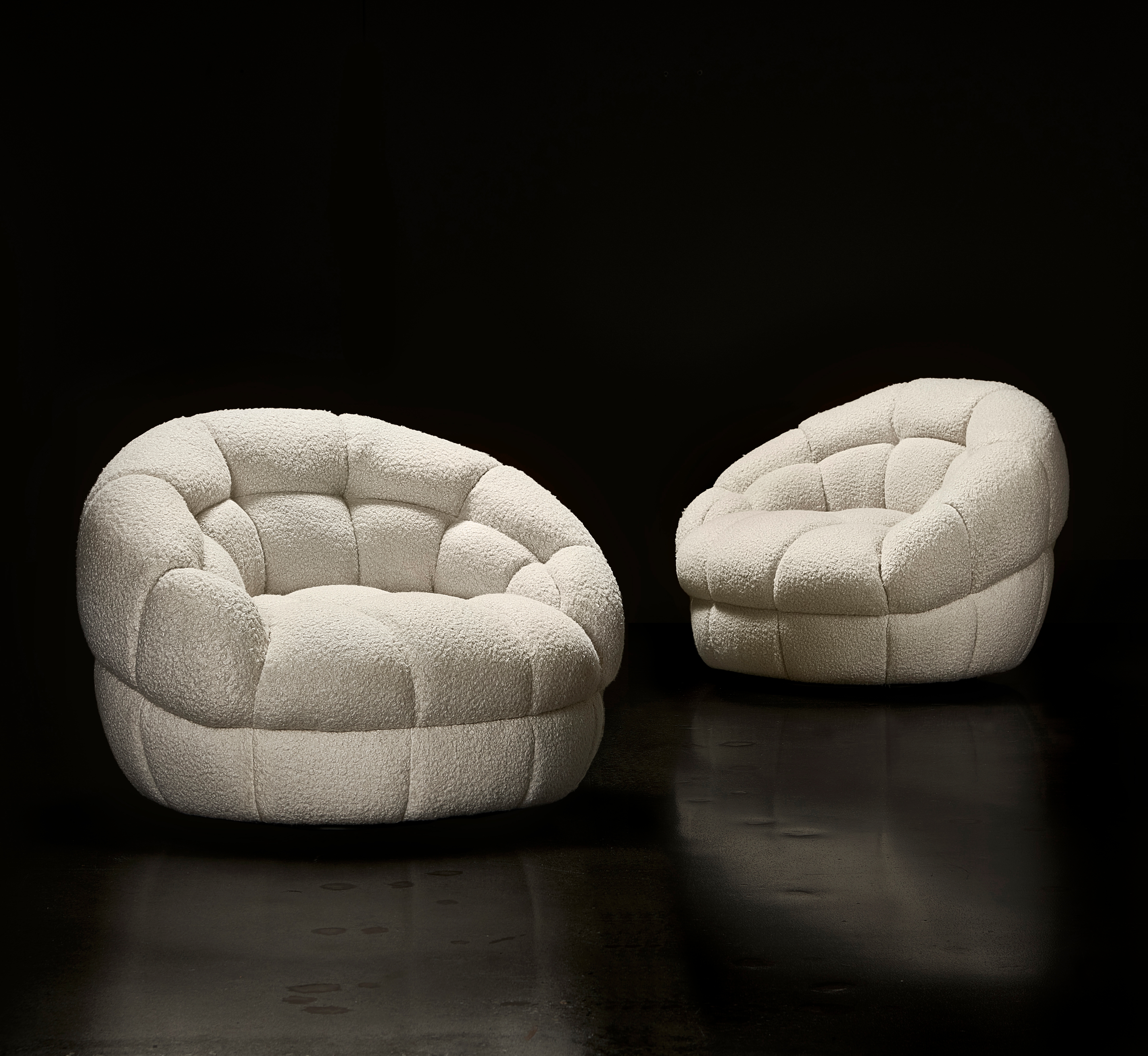 Bernhardt Bernhardt Living Coco Fabric Swivel Chair