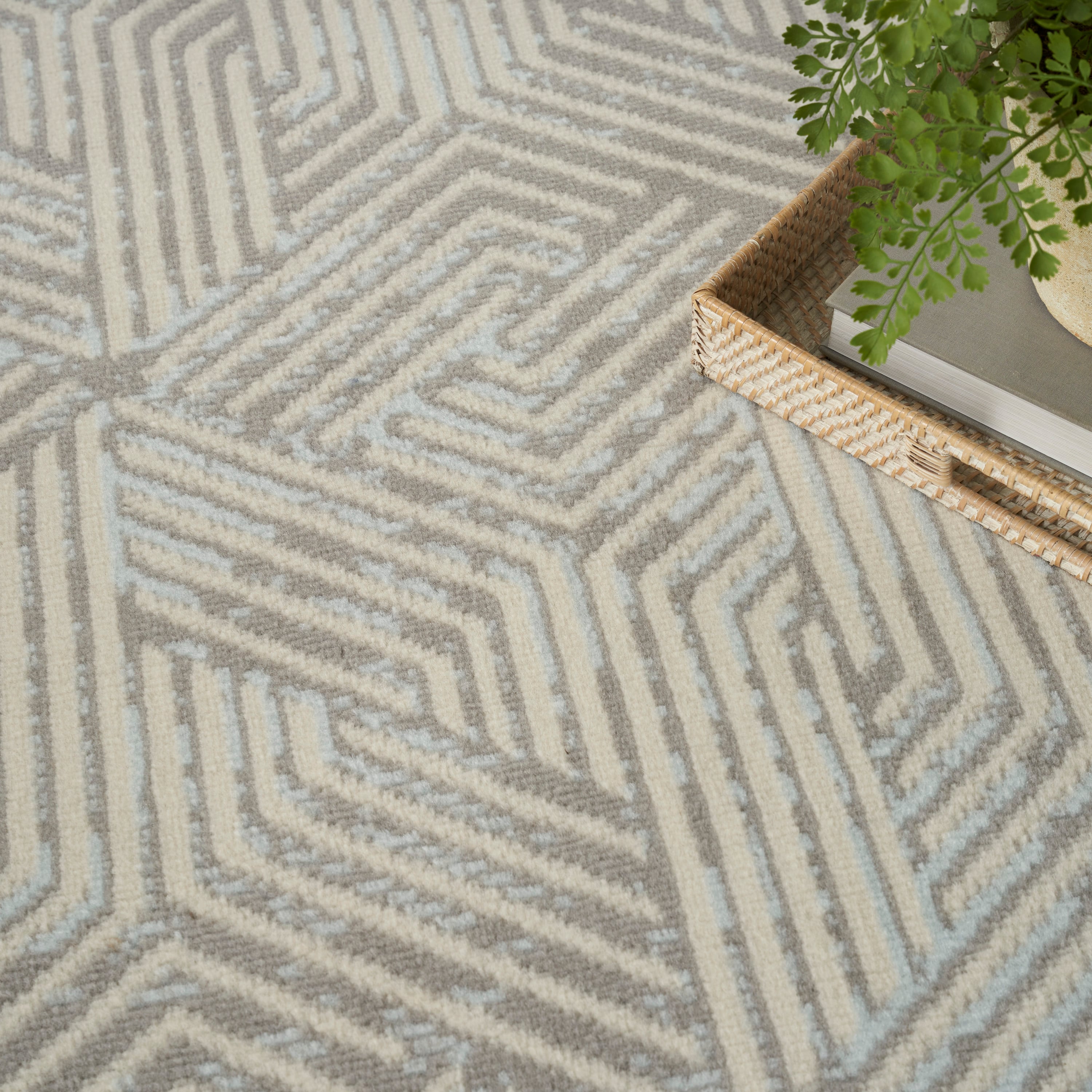Nourison Grafix 5'3" x 7'3"  Rug