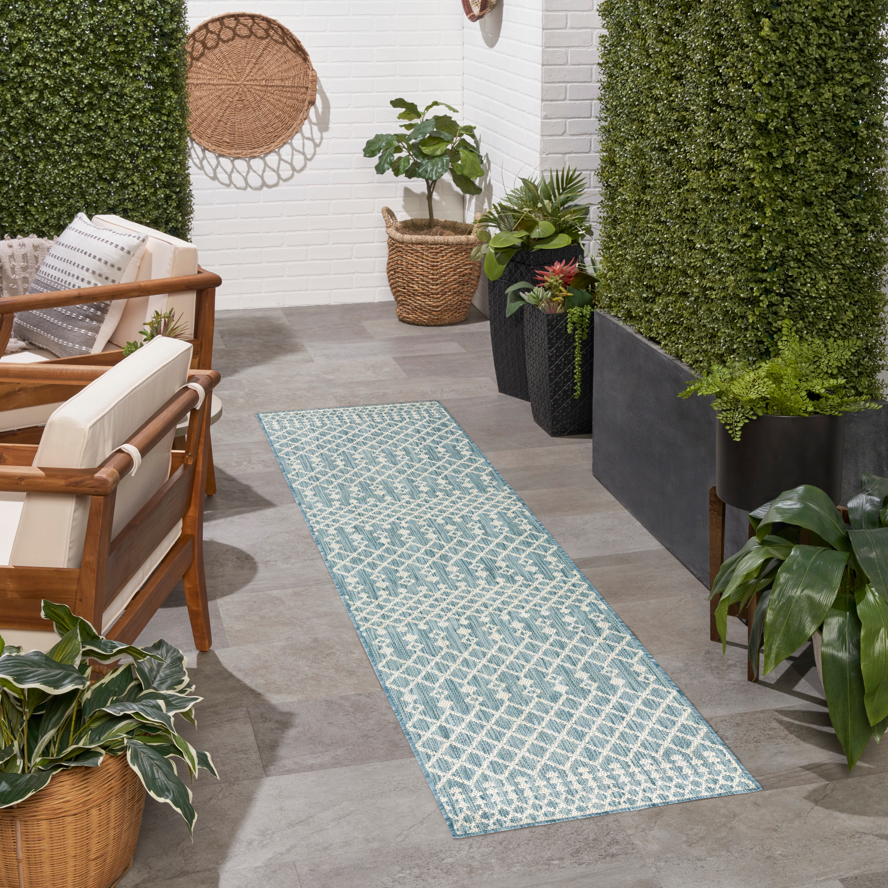 Nourison Positano 2'2" X 10'