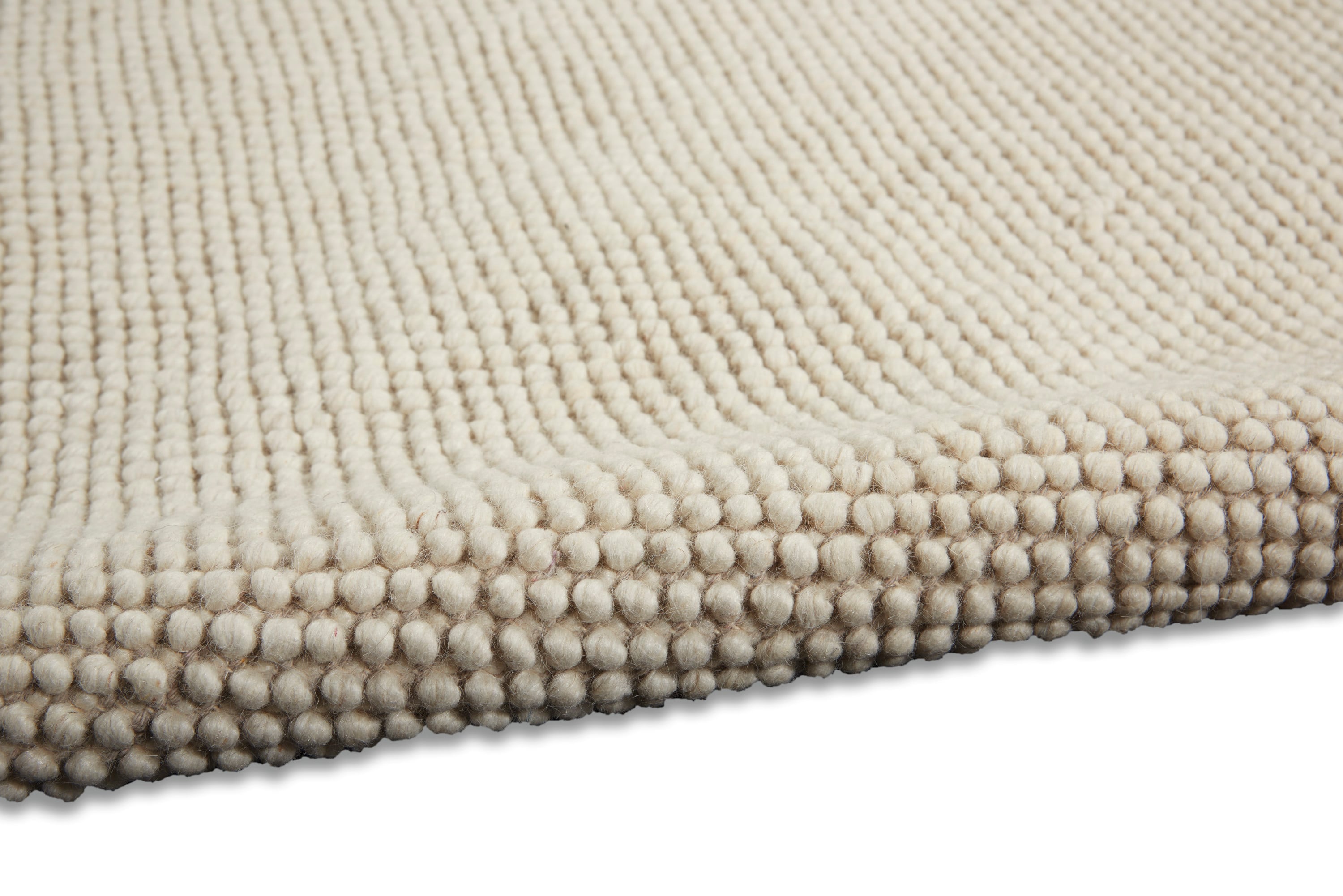 5'3" x 7'3"  Rug