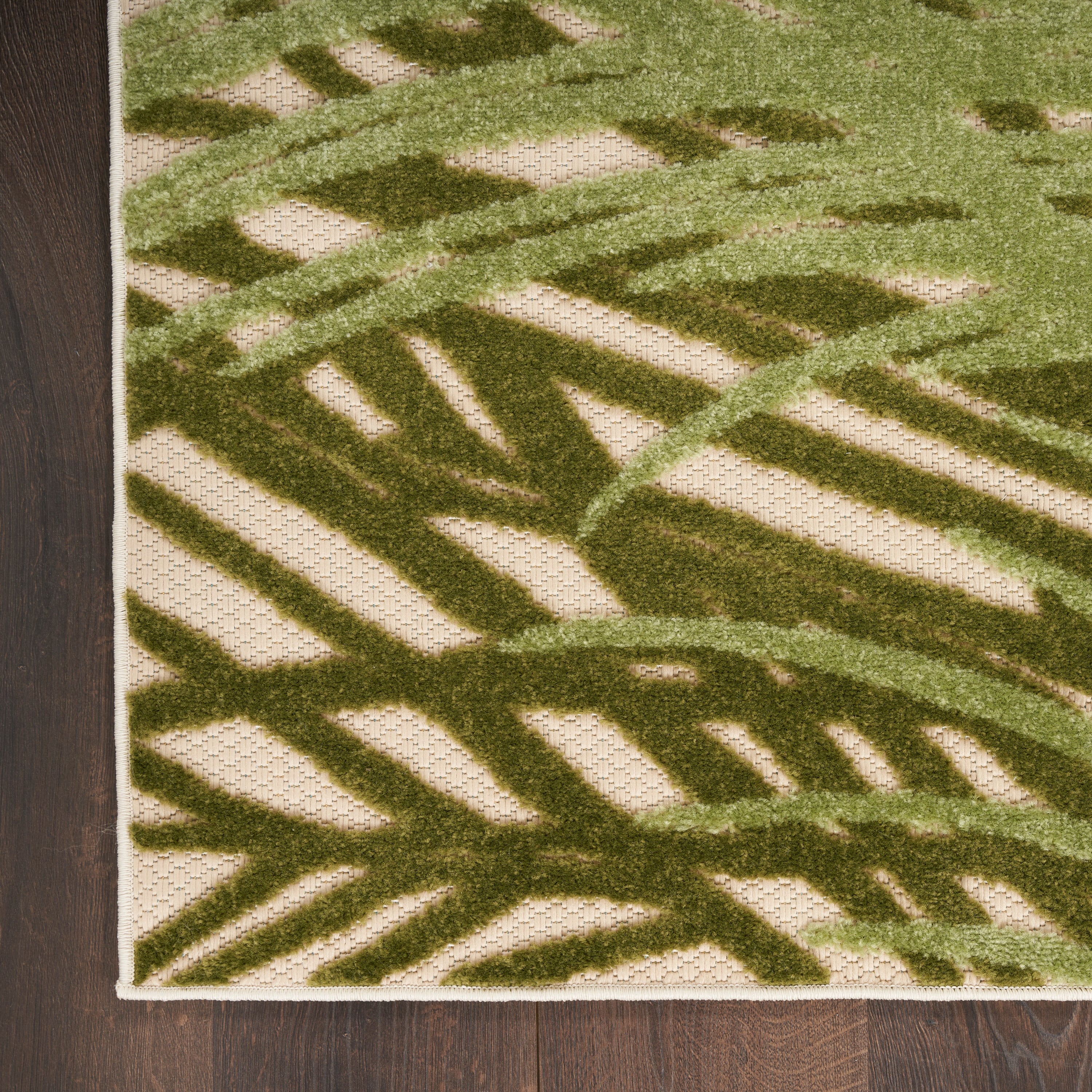 Nourison Aloha 3'6" x 5'6"  Rug