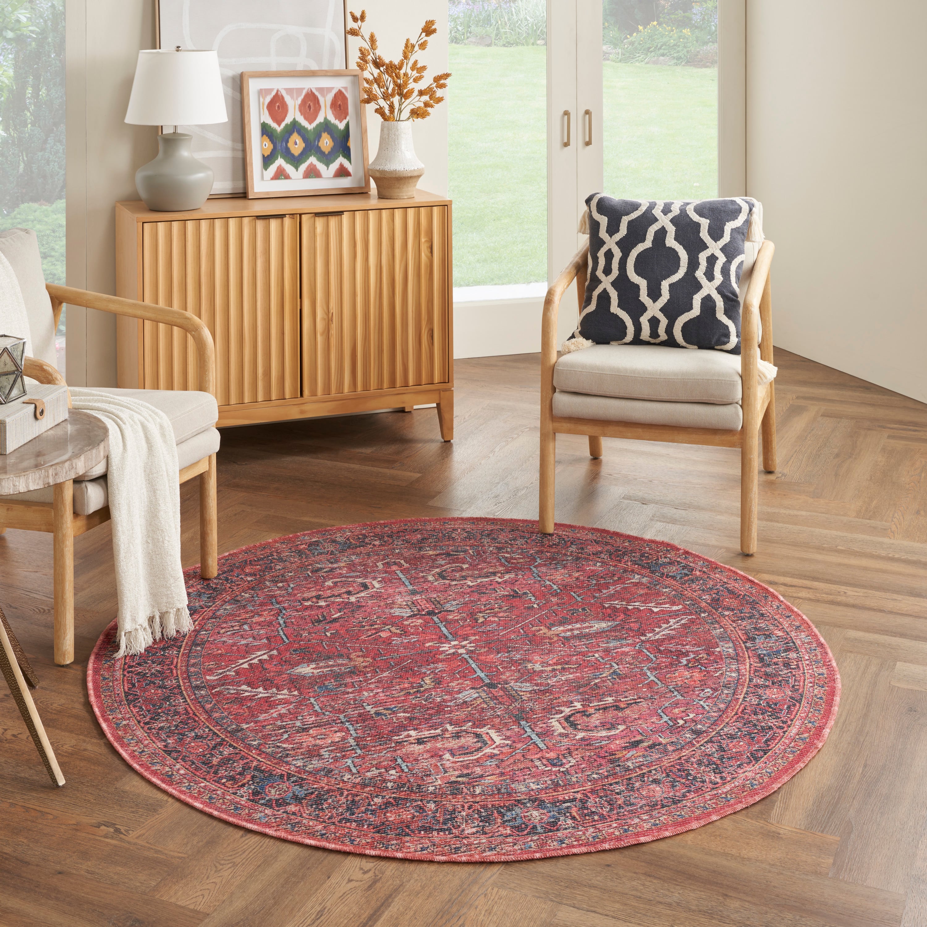 7'10" Round  Rug