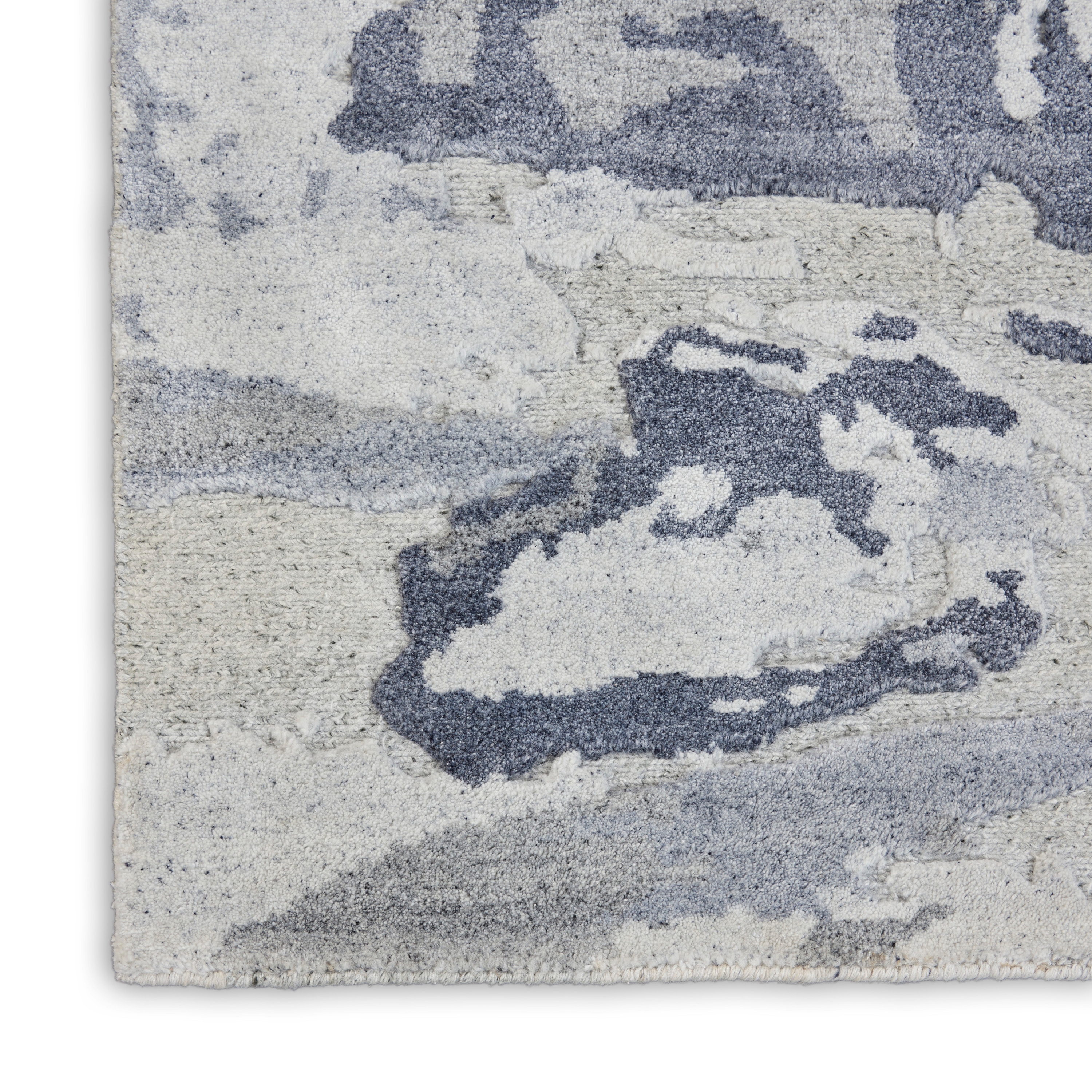 Nourison Divine 2' X 3'