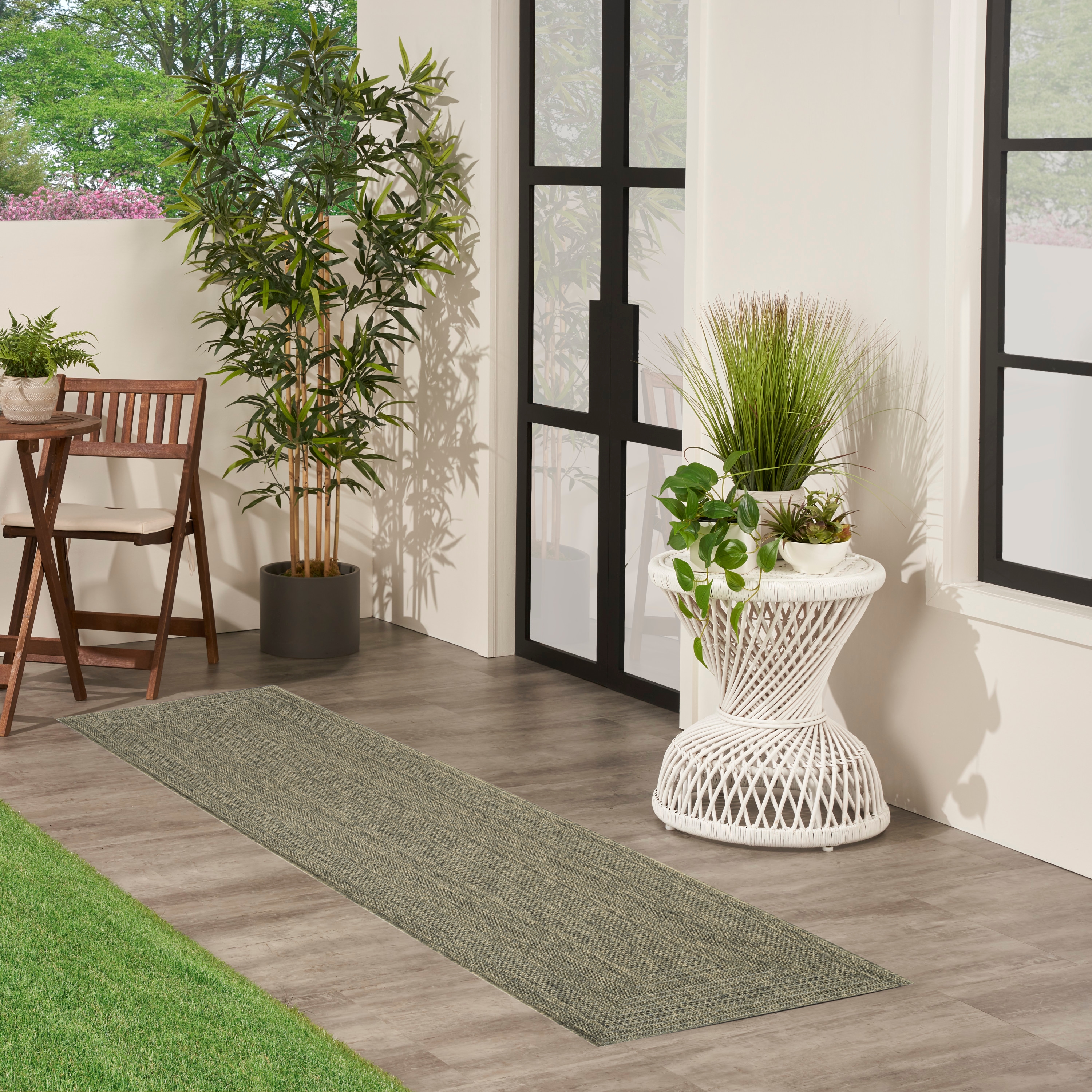 Nourison Tulum 2' X 6'