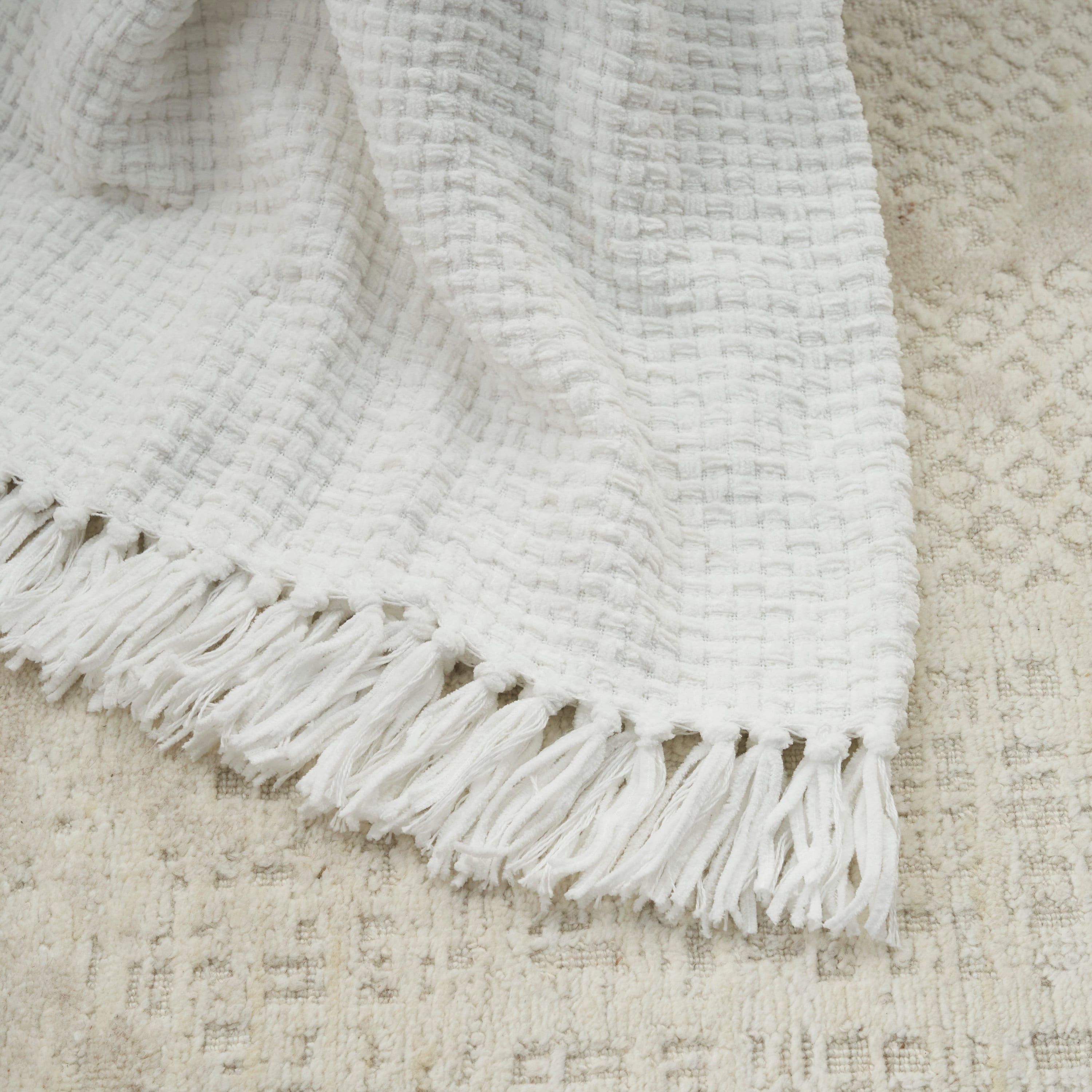 Nourison Lifestyle 70" x 103" Throw blankets
