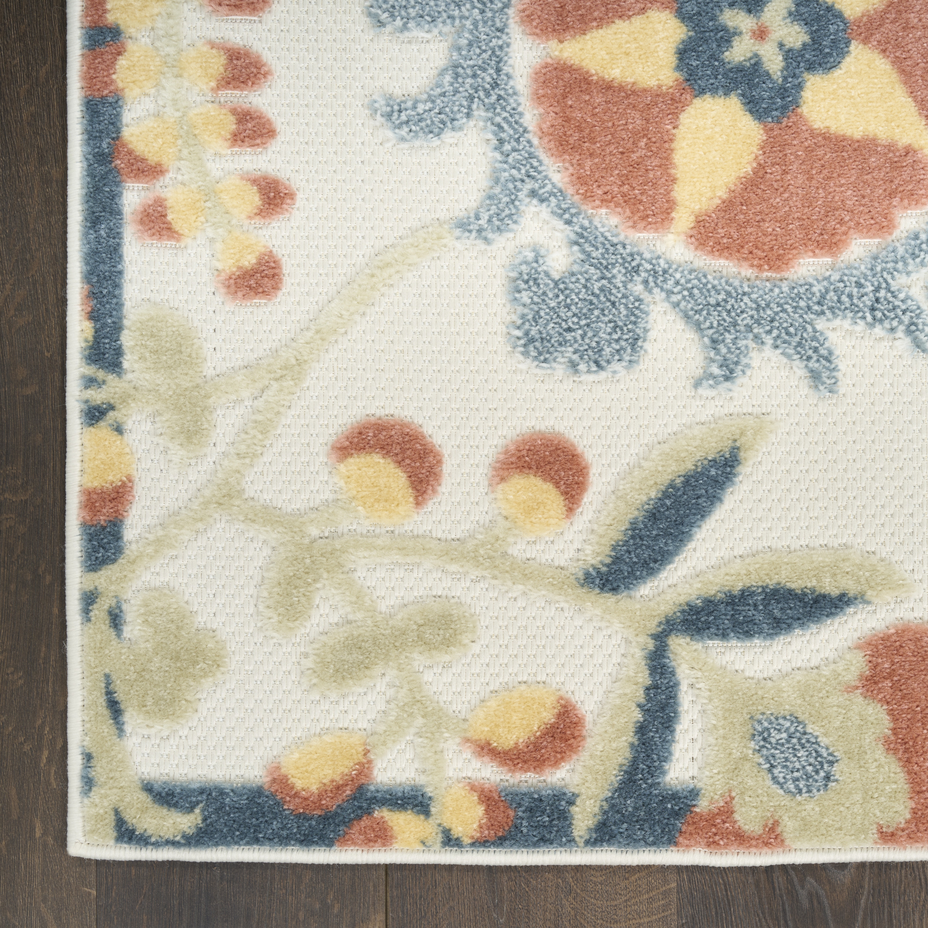 Nourison Aloha 2'8" X 4'