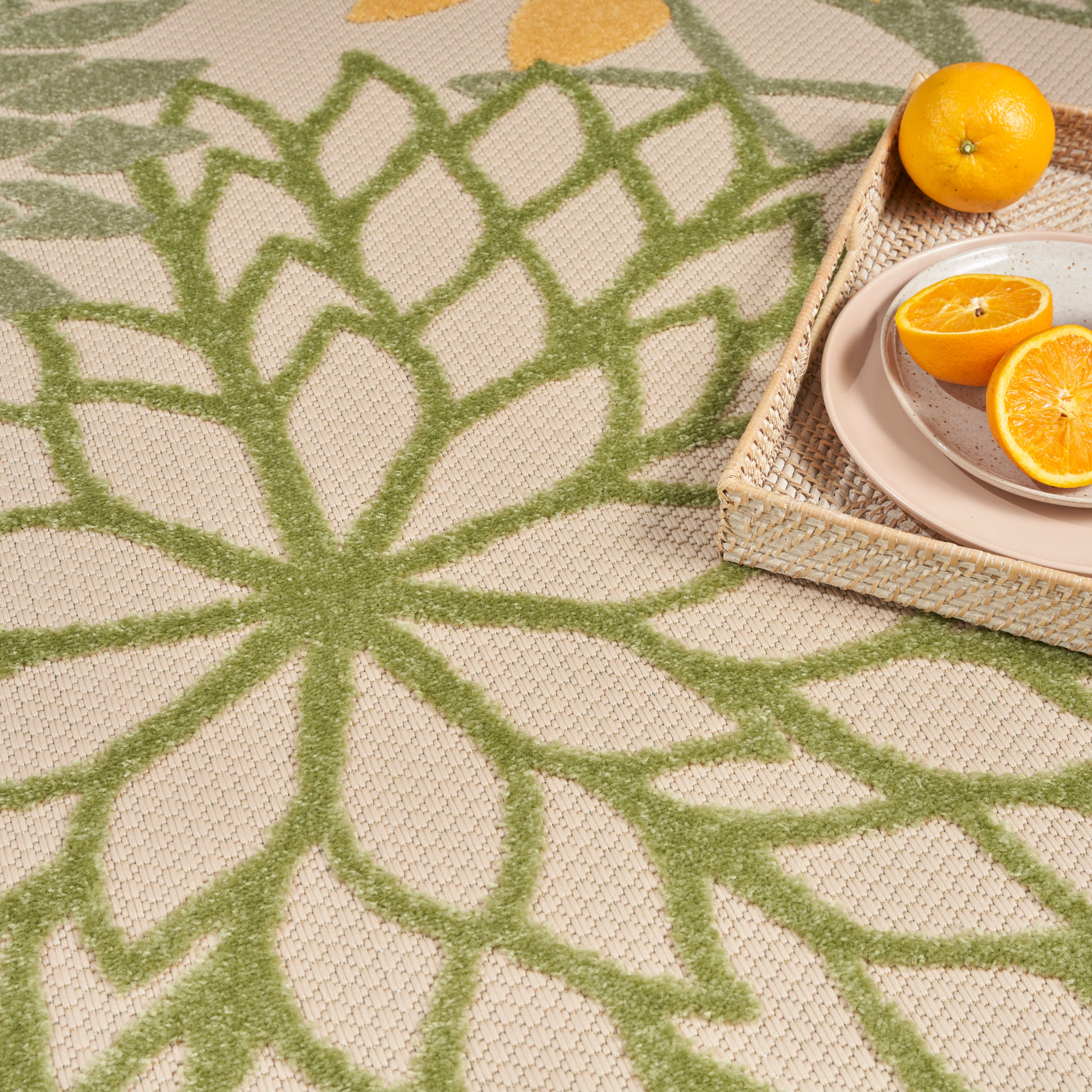 Nourison Aloha 5'3" Round  Rug