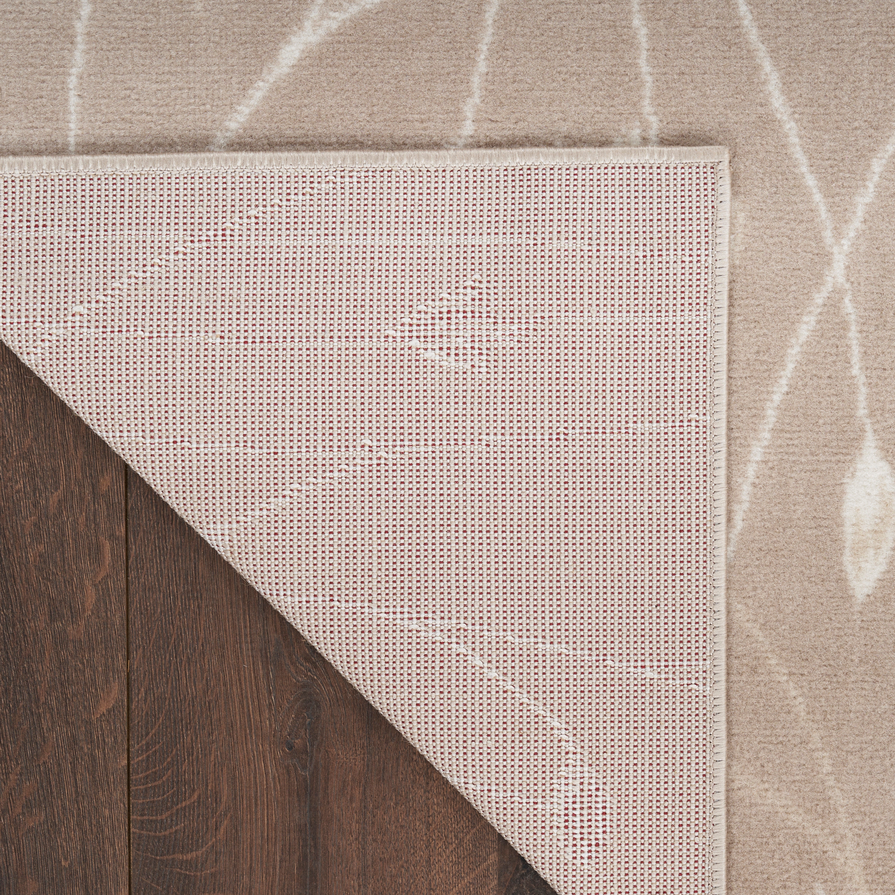 Nourison Grafix 7' X 10'