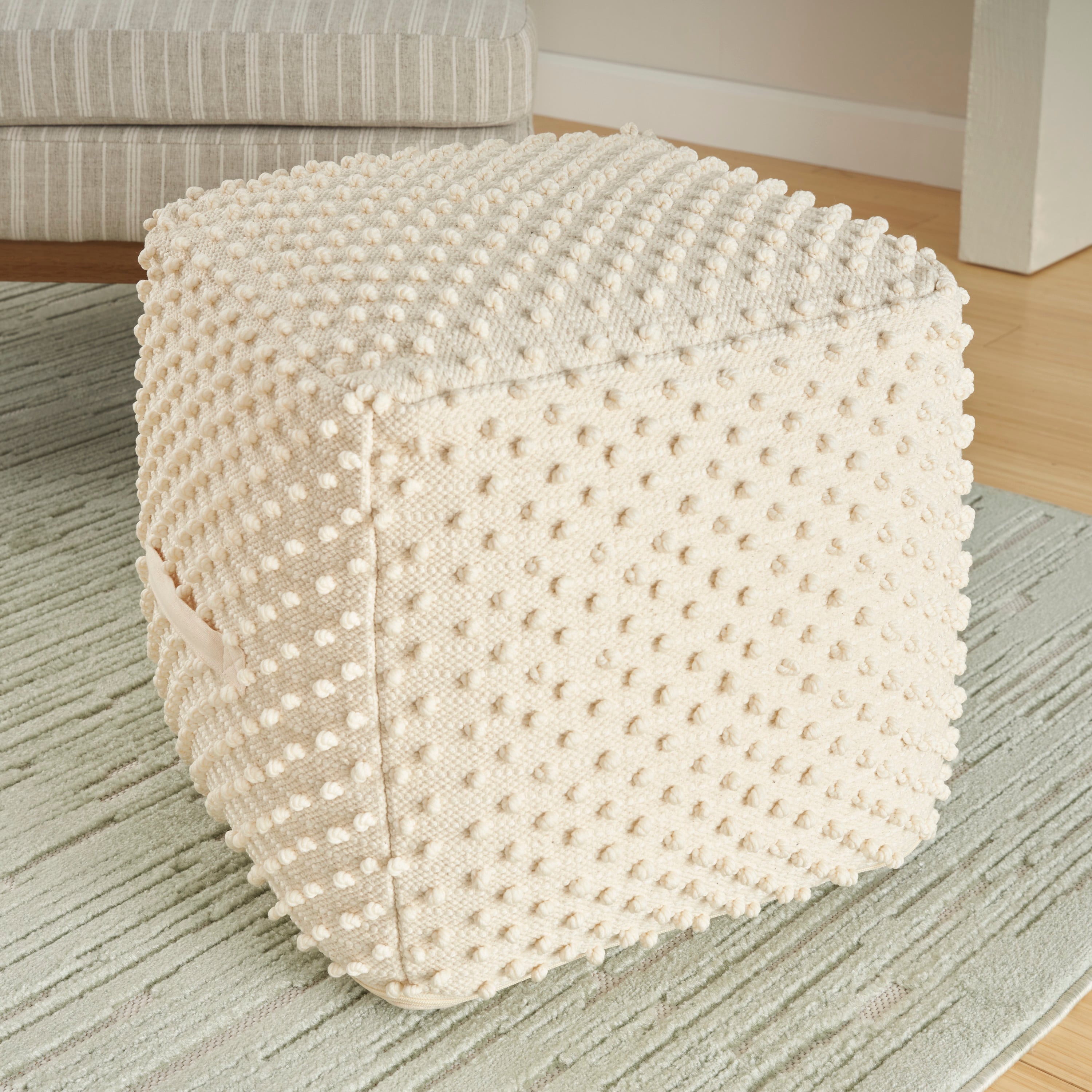 16 x 16 x 16 Pouf