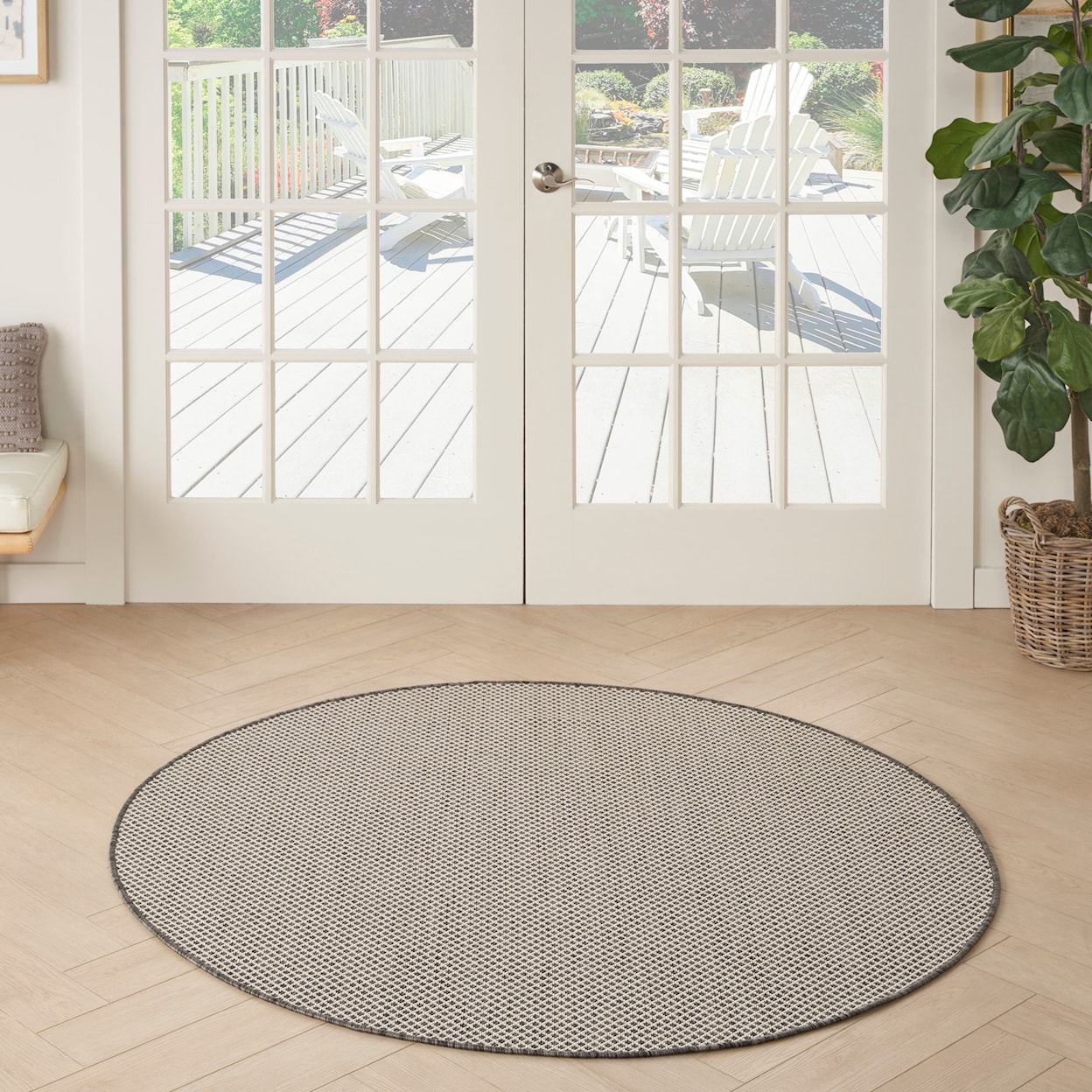 Nourison Courtyard 4'  Rug