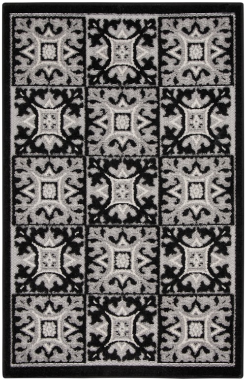 2'8" x 4' Black White Rectangle Rug