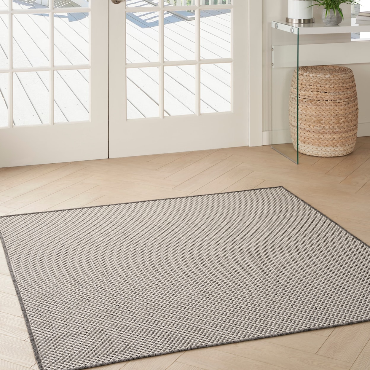 Nourison Courtyard 5'  Rug