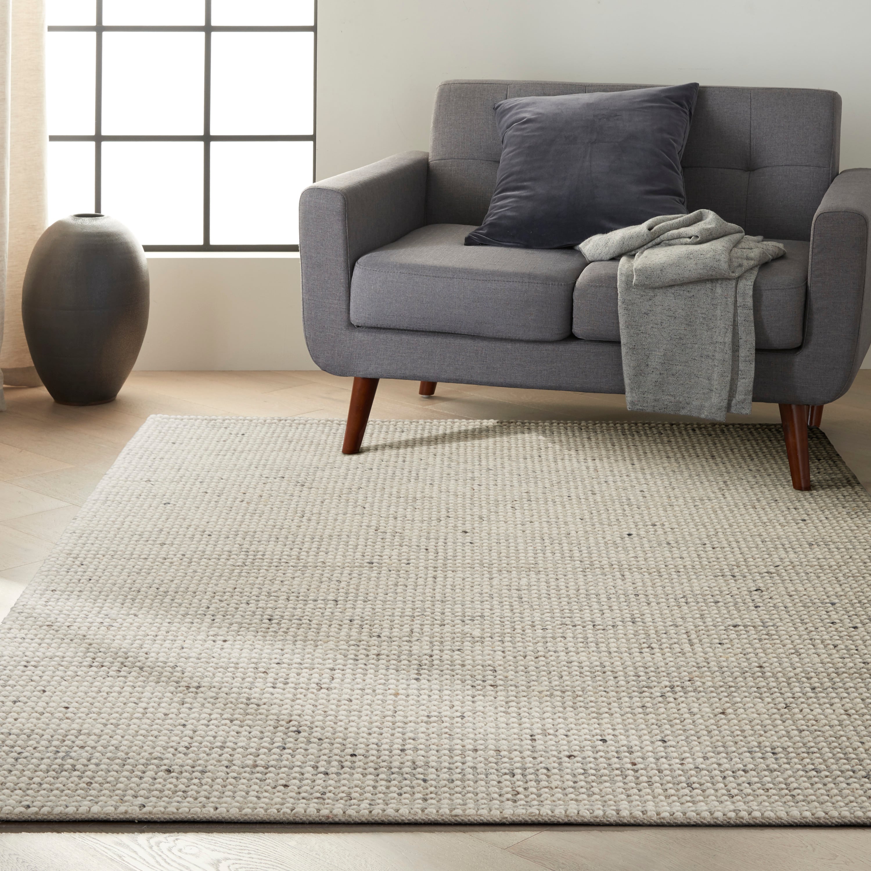 5'3" x 7'3"  Rug