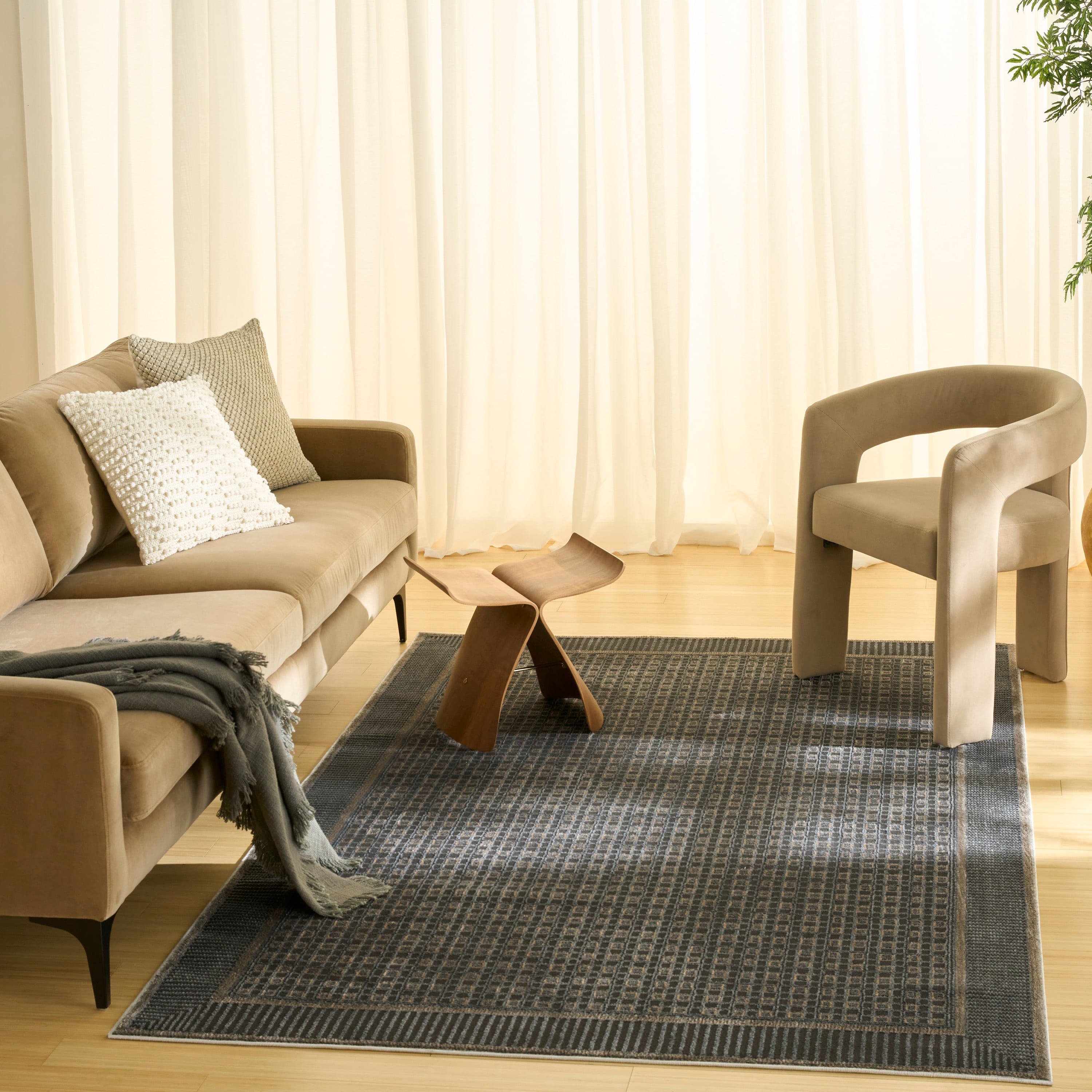 Nourison Nordic 5' X 7'  Rug