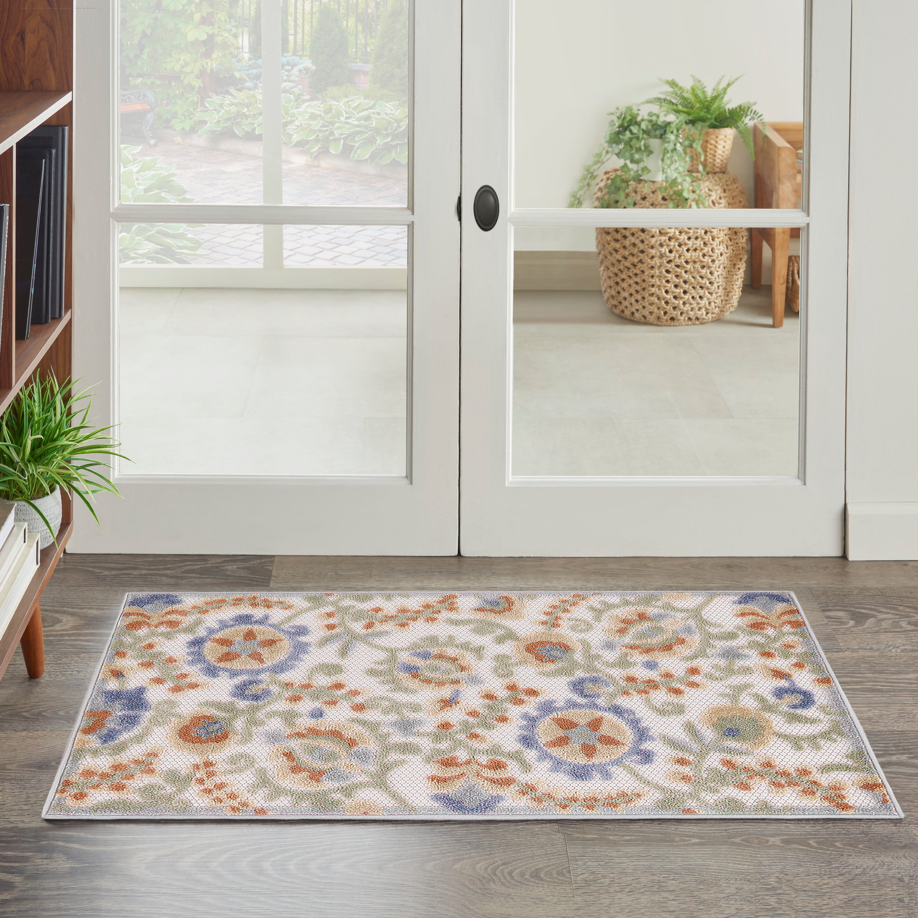 Nourison Aloha 2'8" x 4'  Rug
