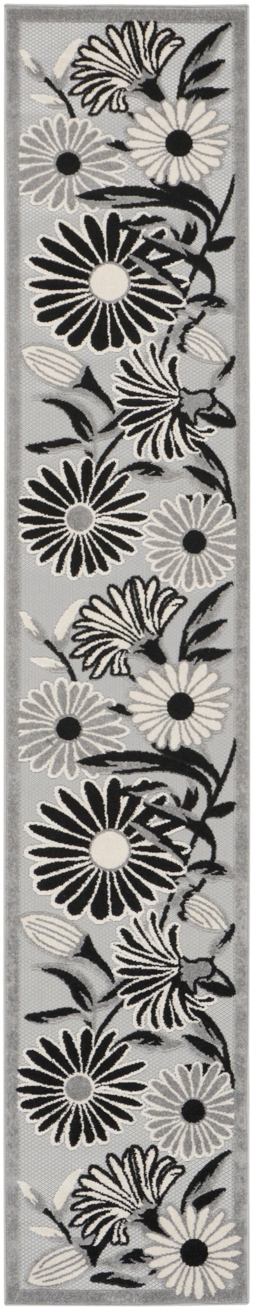 2' X 6' Black White Runner Rug