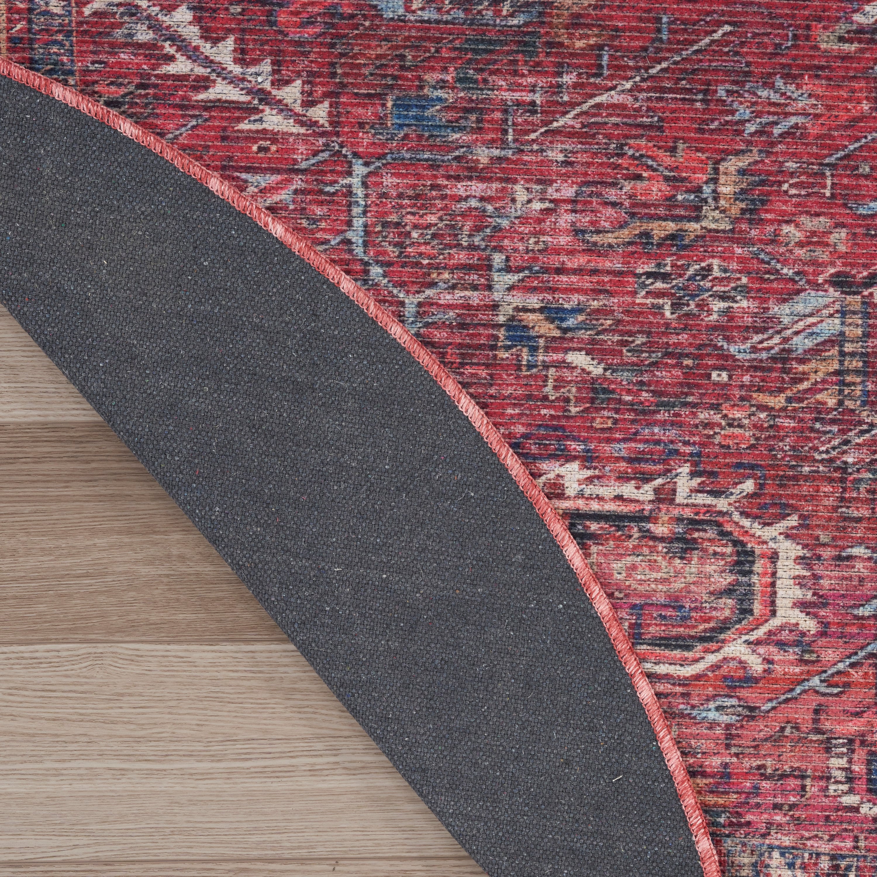 7'10" Round  Rug