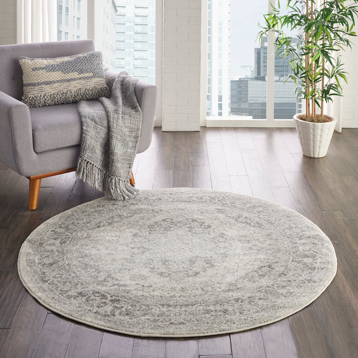 Nourison Tranquil(Traql) 7'10" Round  Rug