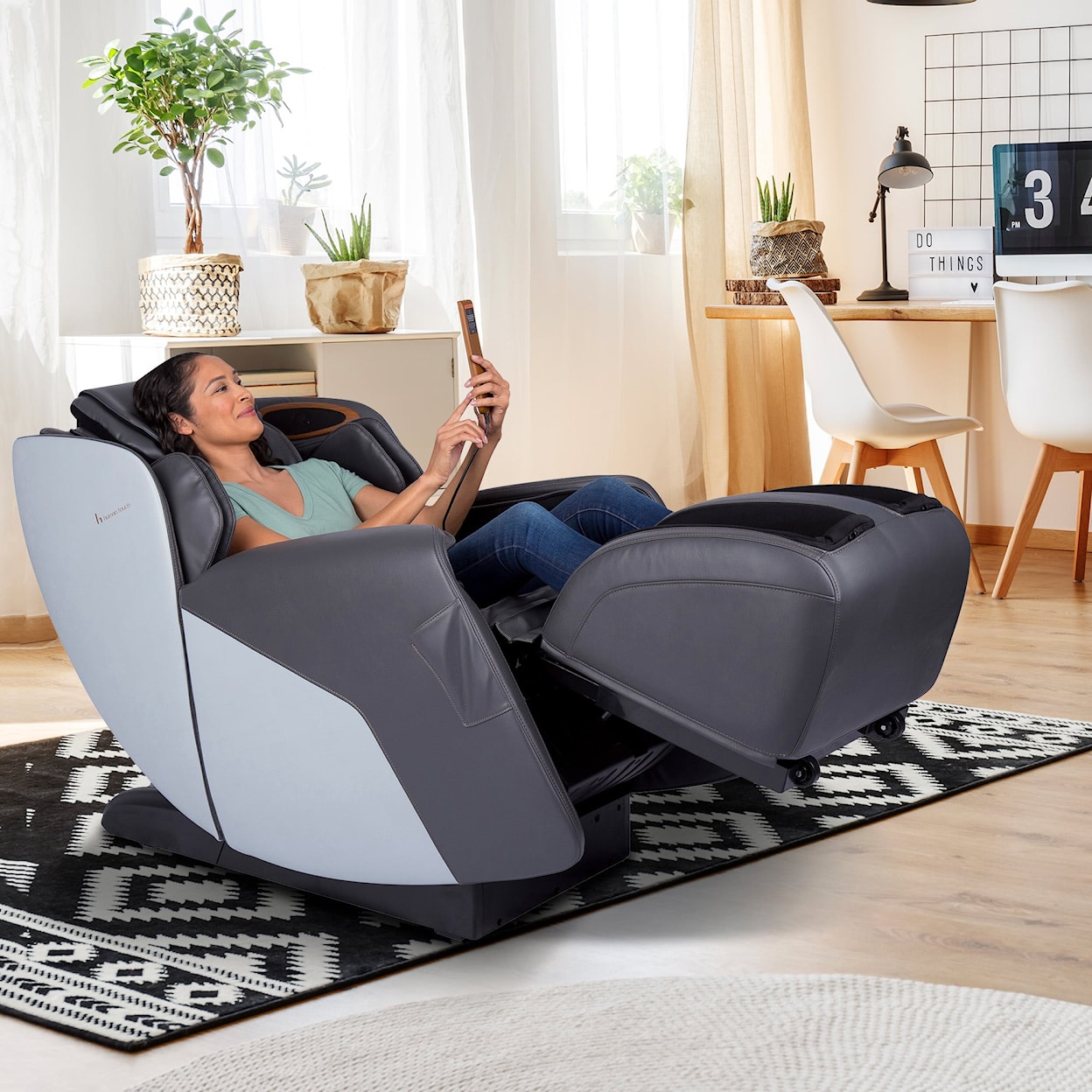 Interactive Health Quies Massage Chair