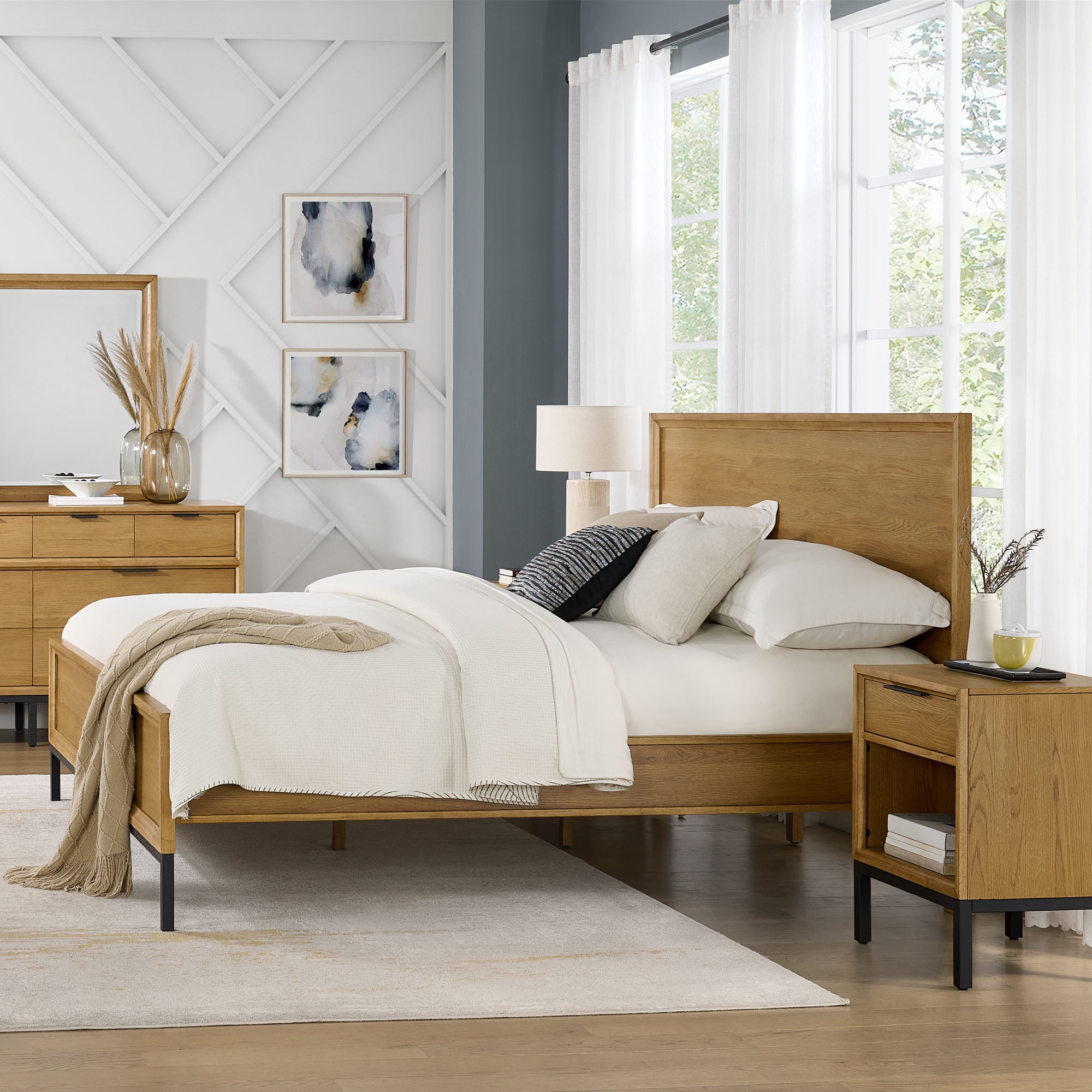 Intercon Newport King Panel Bed