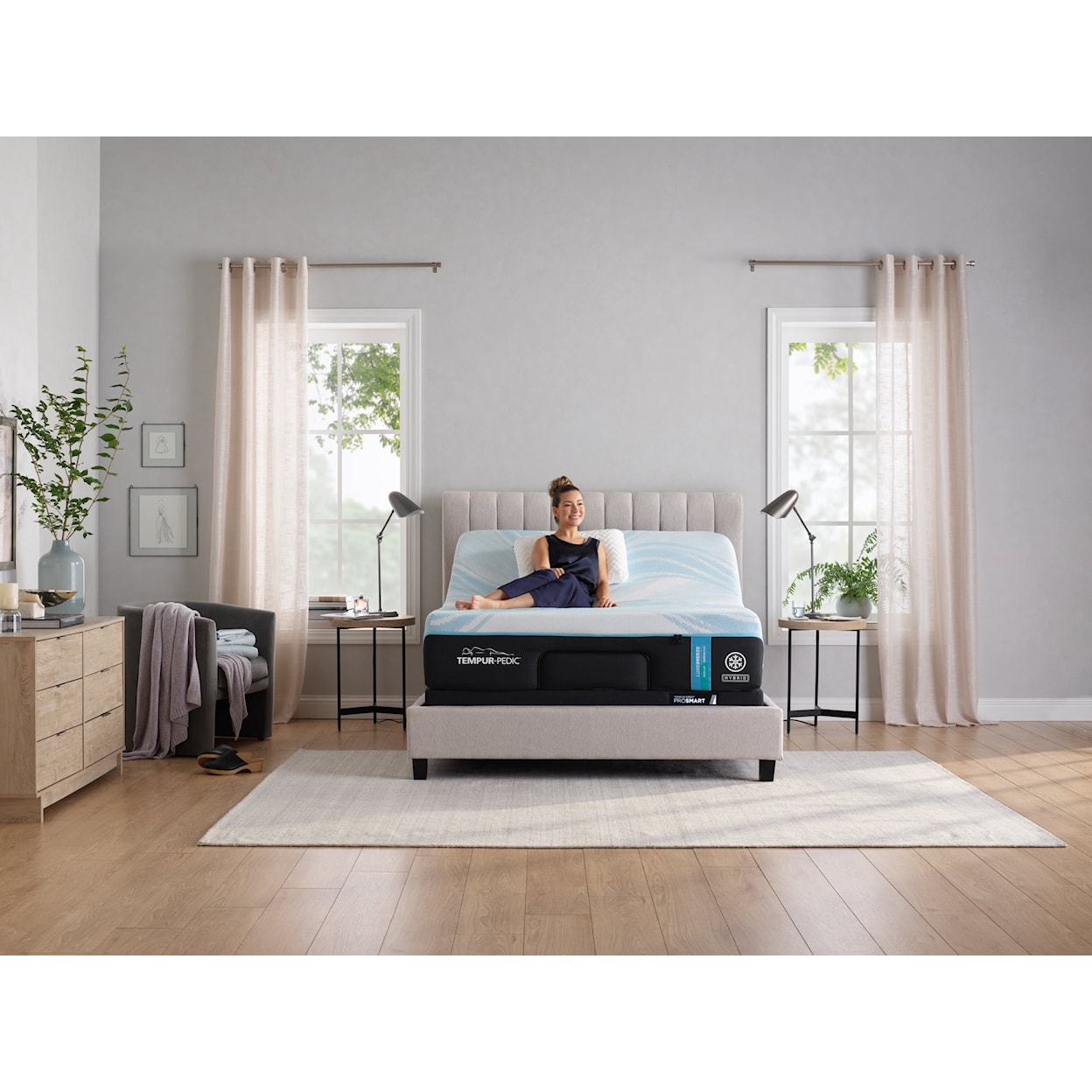 Tempur-Pedic® Tempur-Pedic TEMPUR-LuxeBreeze® 13" Medium Hybrid Mattress - California King