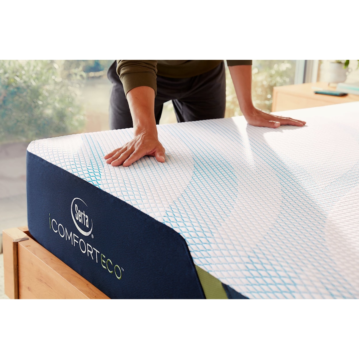 Serta Serta iComfortECO F15GL 13.25" Firm Mattress - Full