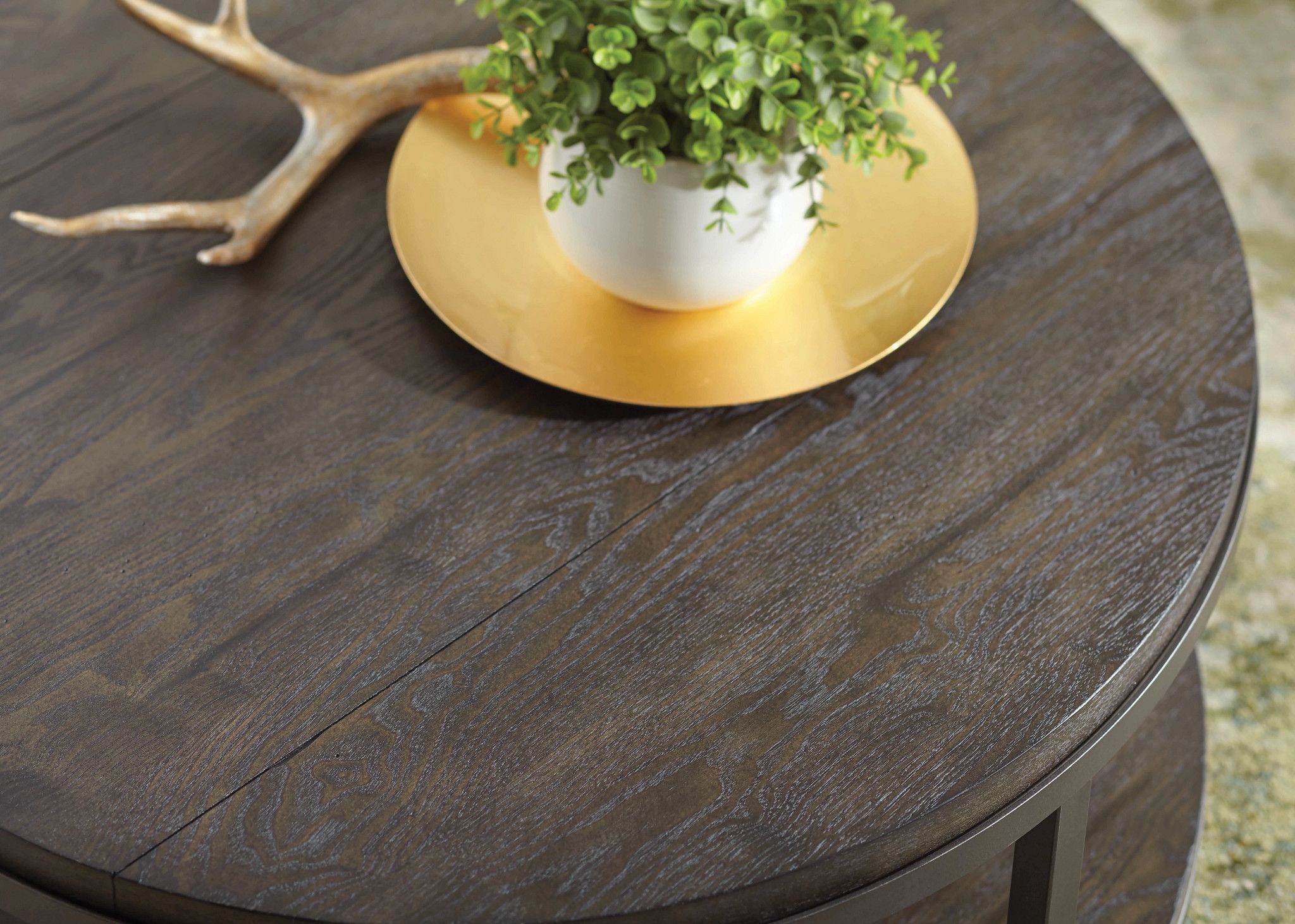 Hammary Baja Round Cocktail Table