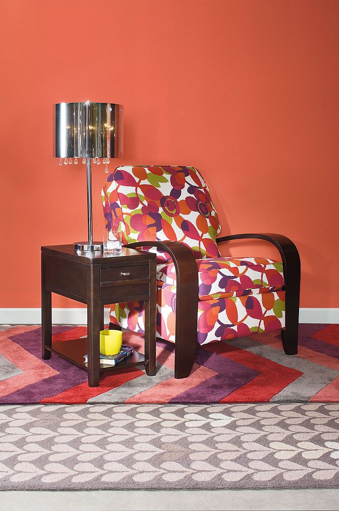 Downtown Chairside Table