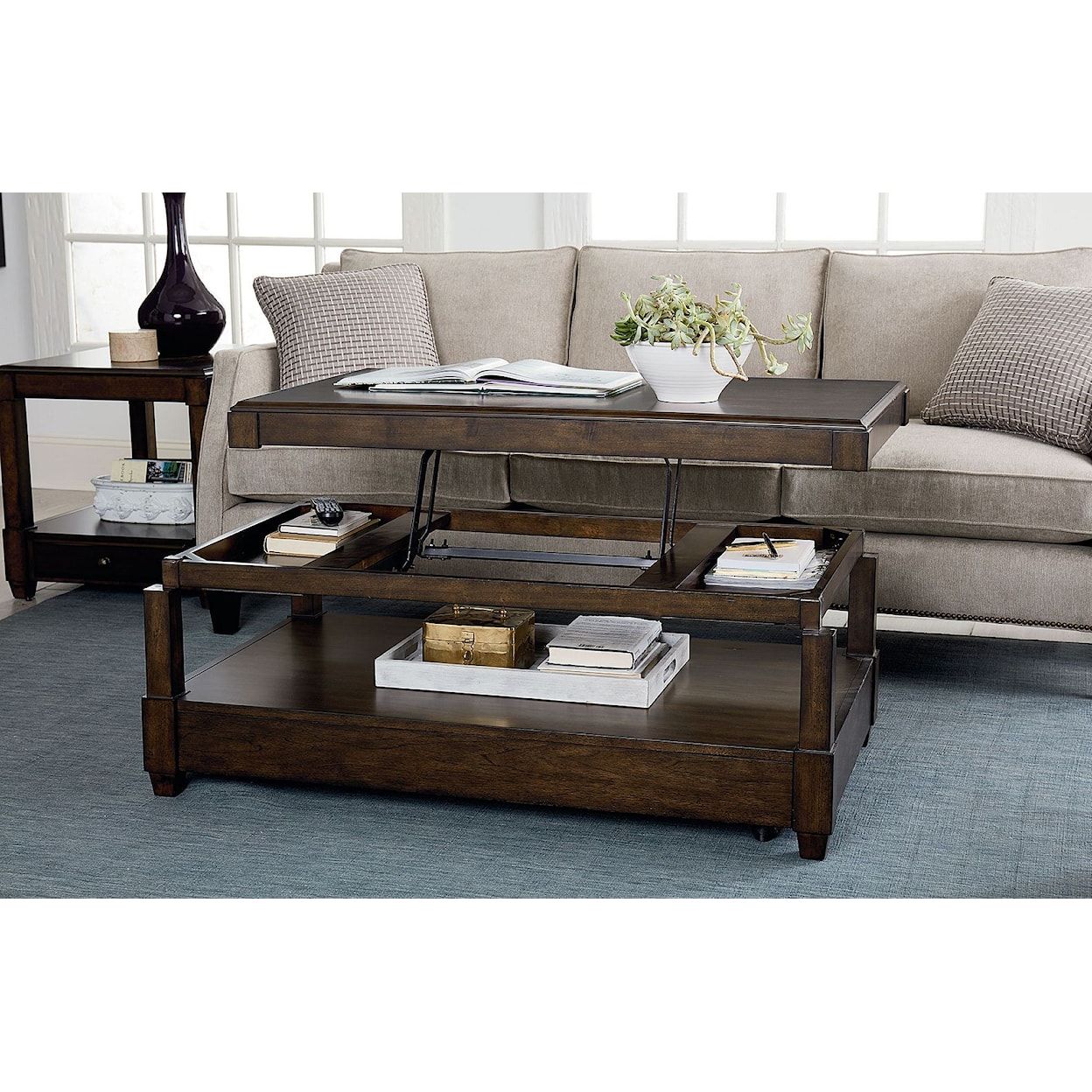 Hammary Helensburgh Rectangular Lift-Top Cocktail Table